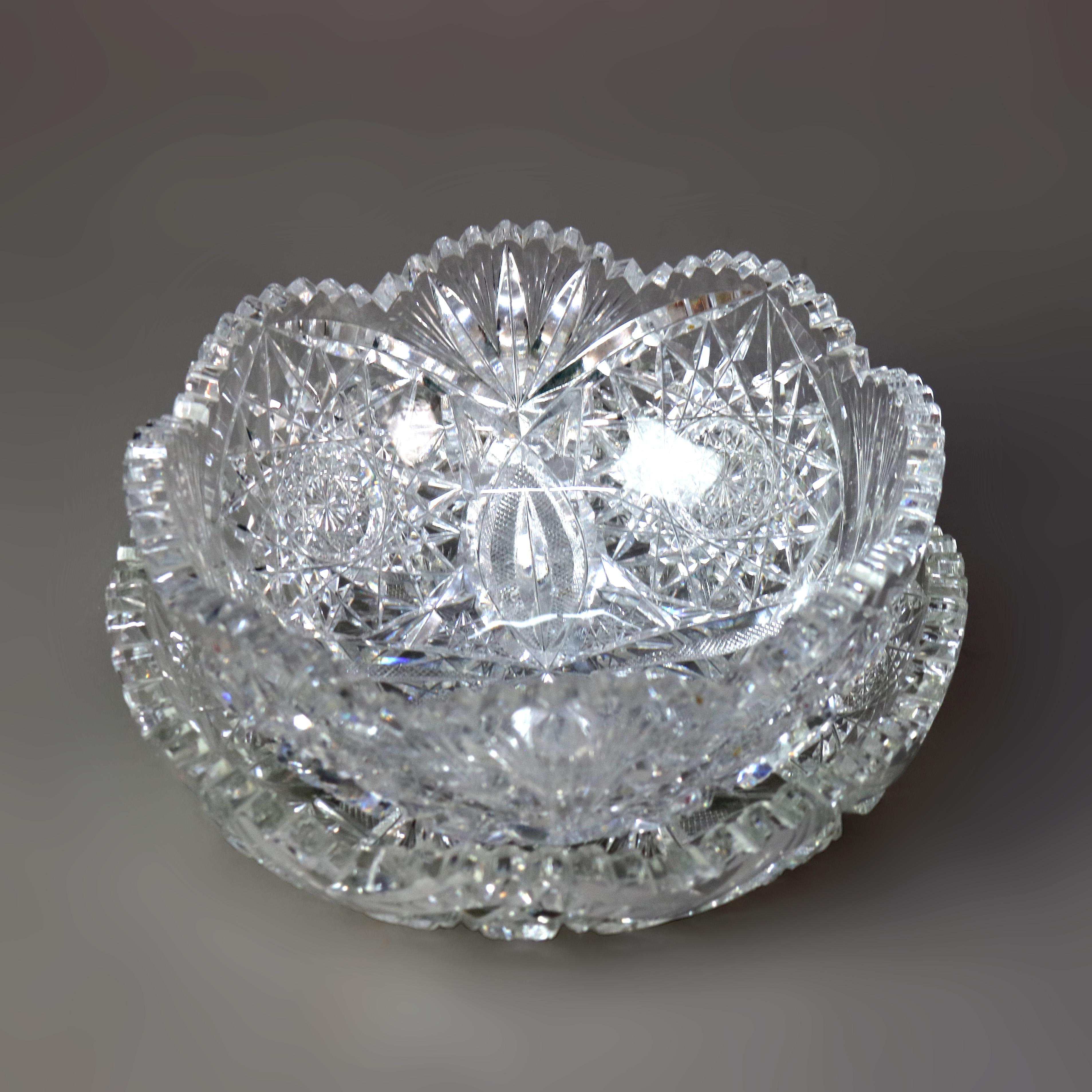 XIXe siècle Deux bols anciens en verre taillé brillant de l'école Hawkes C1890 en vente