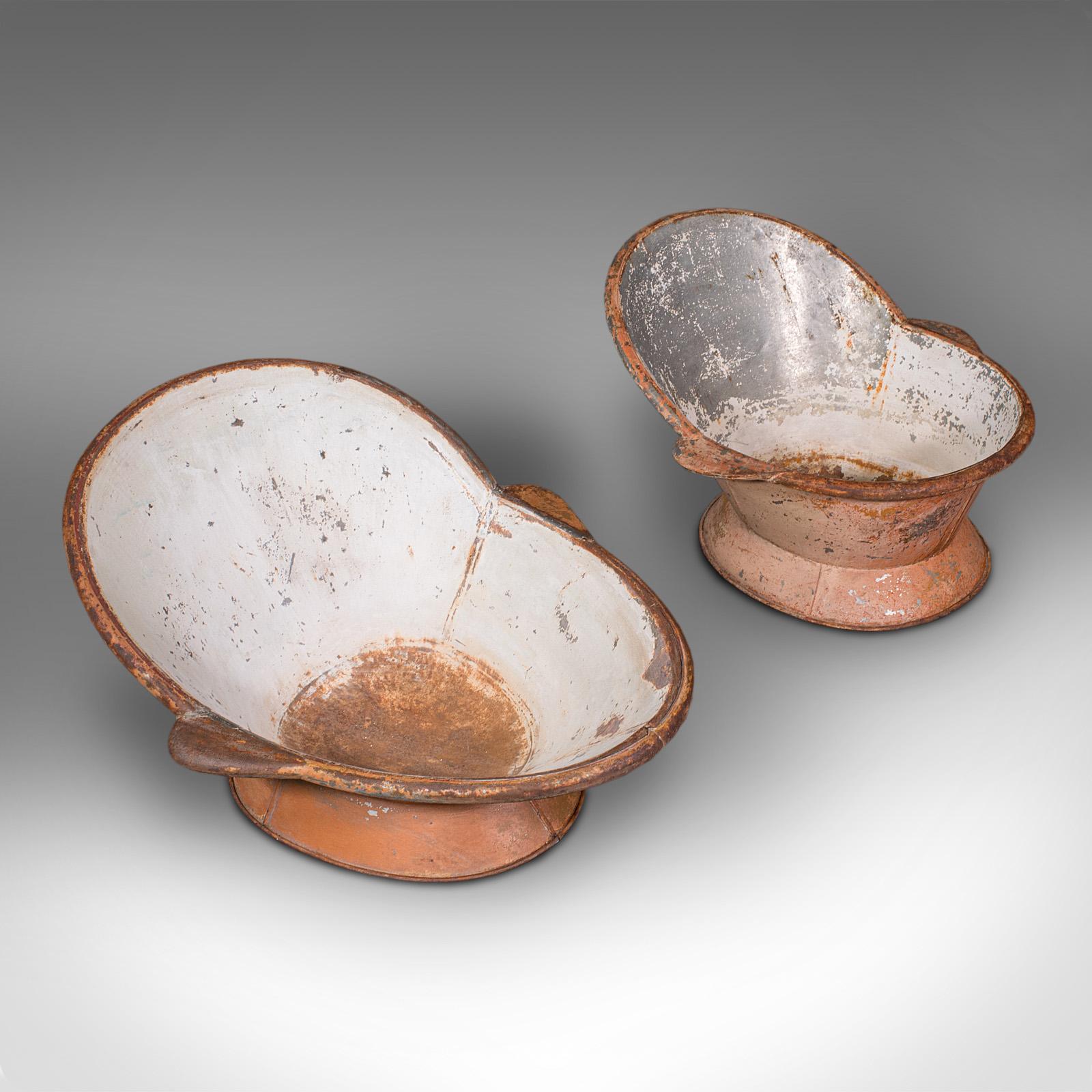 Deux salles de bains à hanche anciennes, anglaises, étain, jardinière, victoriennes, vers 1900 en vente 3