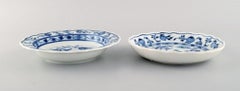 Deux bols à oignons bleus anciens de Meissen en porcelaine peinte à la main