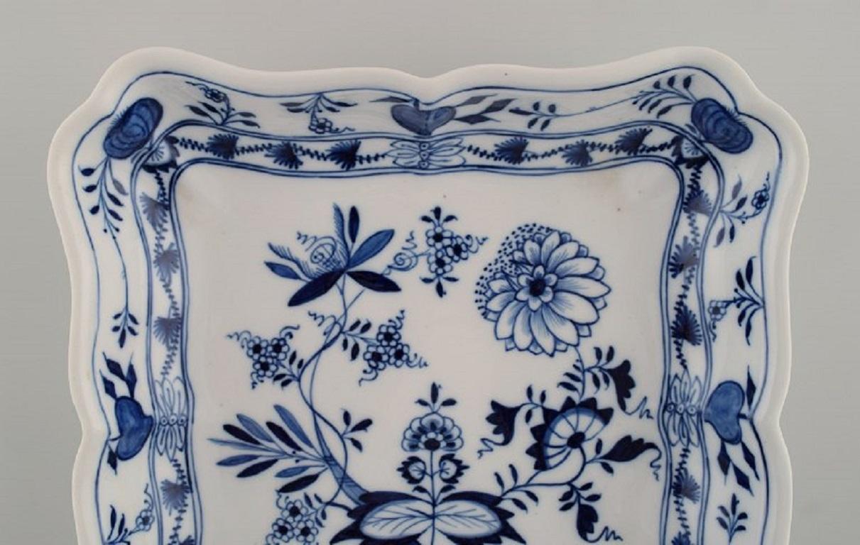 Two Antique Meissen Blue Onion Bowls in Hand-Painted Porcelain, Late 19th C. In Excellent Condition In København, Copenhagen