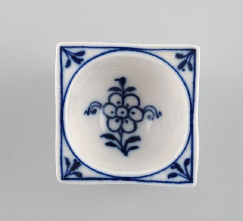German Two antique Meissen Blue Onion salt cellars in hand-painted porcelain.