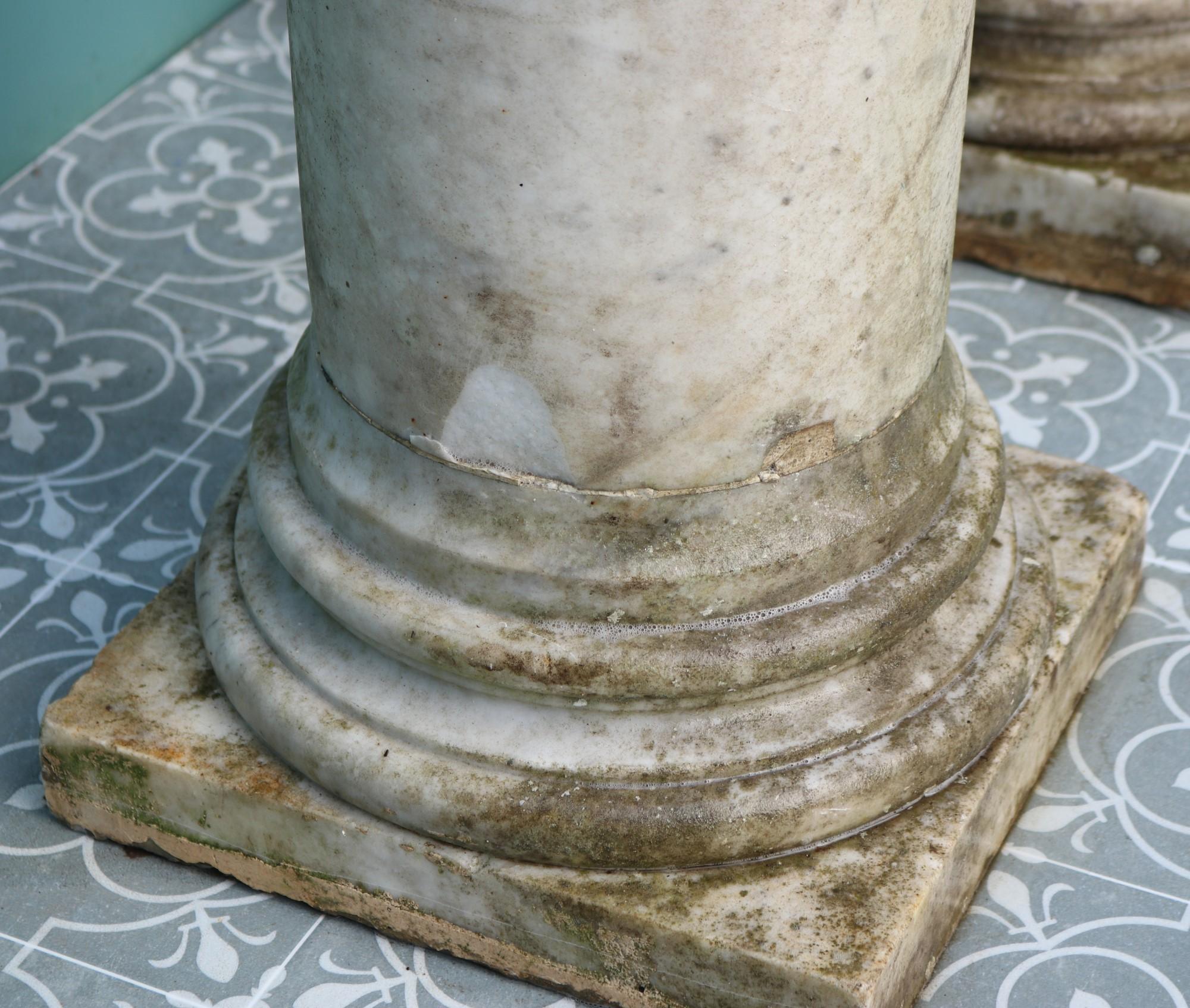 Two Antique Neoclassical Style Marble Columns For Sale 4