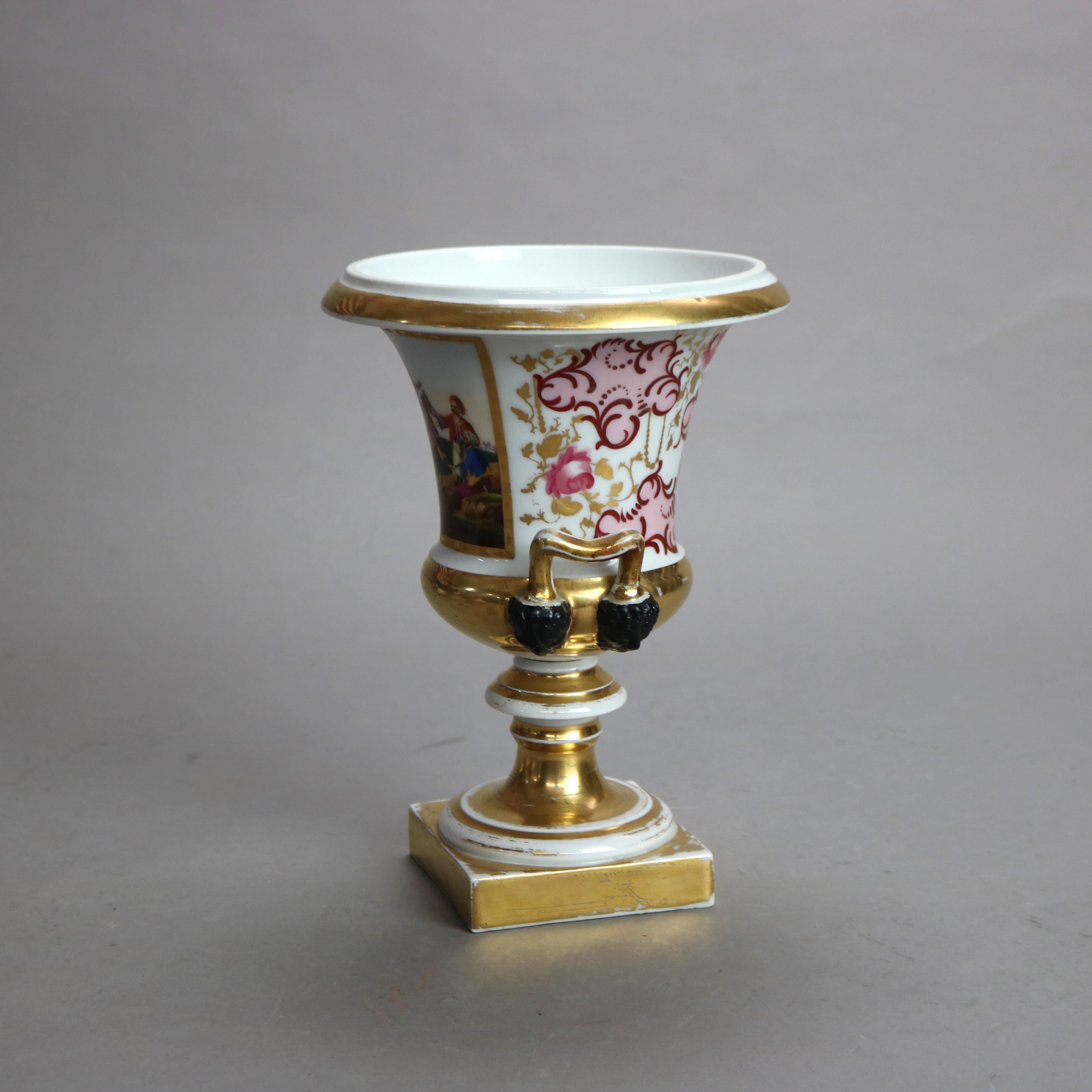XIXe siècle Deux urnes anciennes en porcelaine de Paris peinte à la main et dorée C1890 en vente