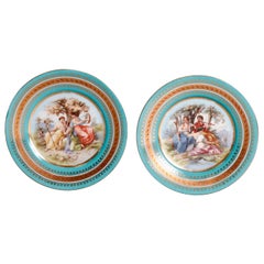 Deux assiettes anciennes en porcelaine Royal Vienna:: Muses classiques:: vers 1890