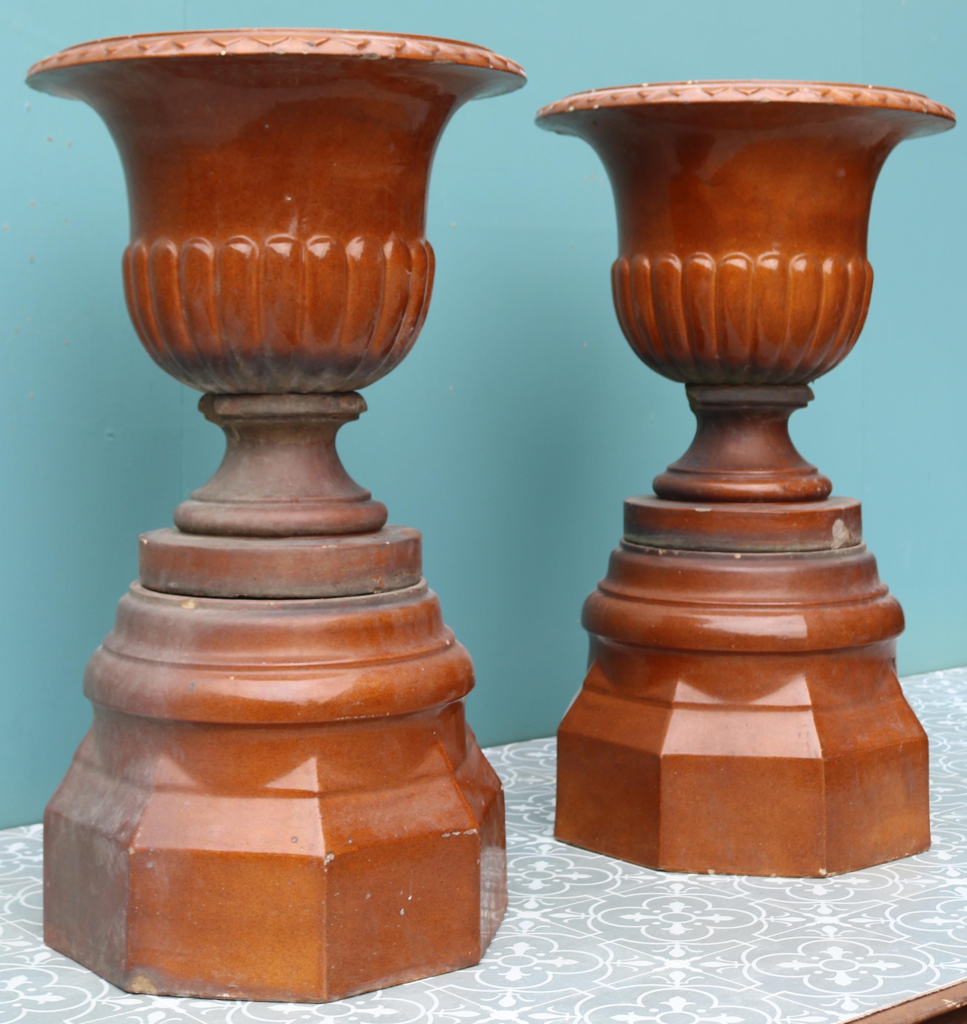 Two Antique Scottish Salt Glazed Terracotta Urns In Fair Condition For Sale In Wormelow, Herefordshire