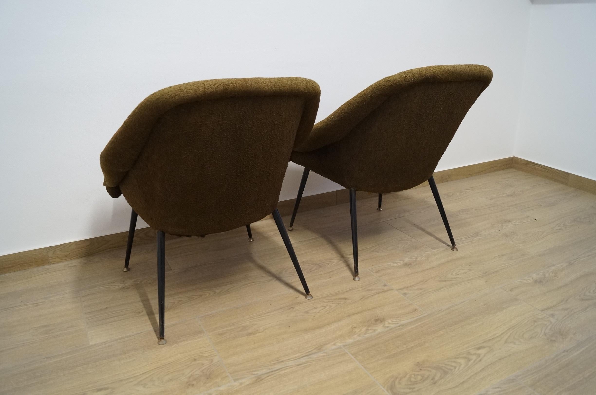 Deux fauteuils de 1960 en vente 6