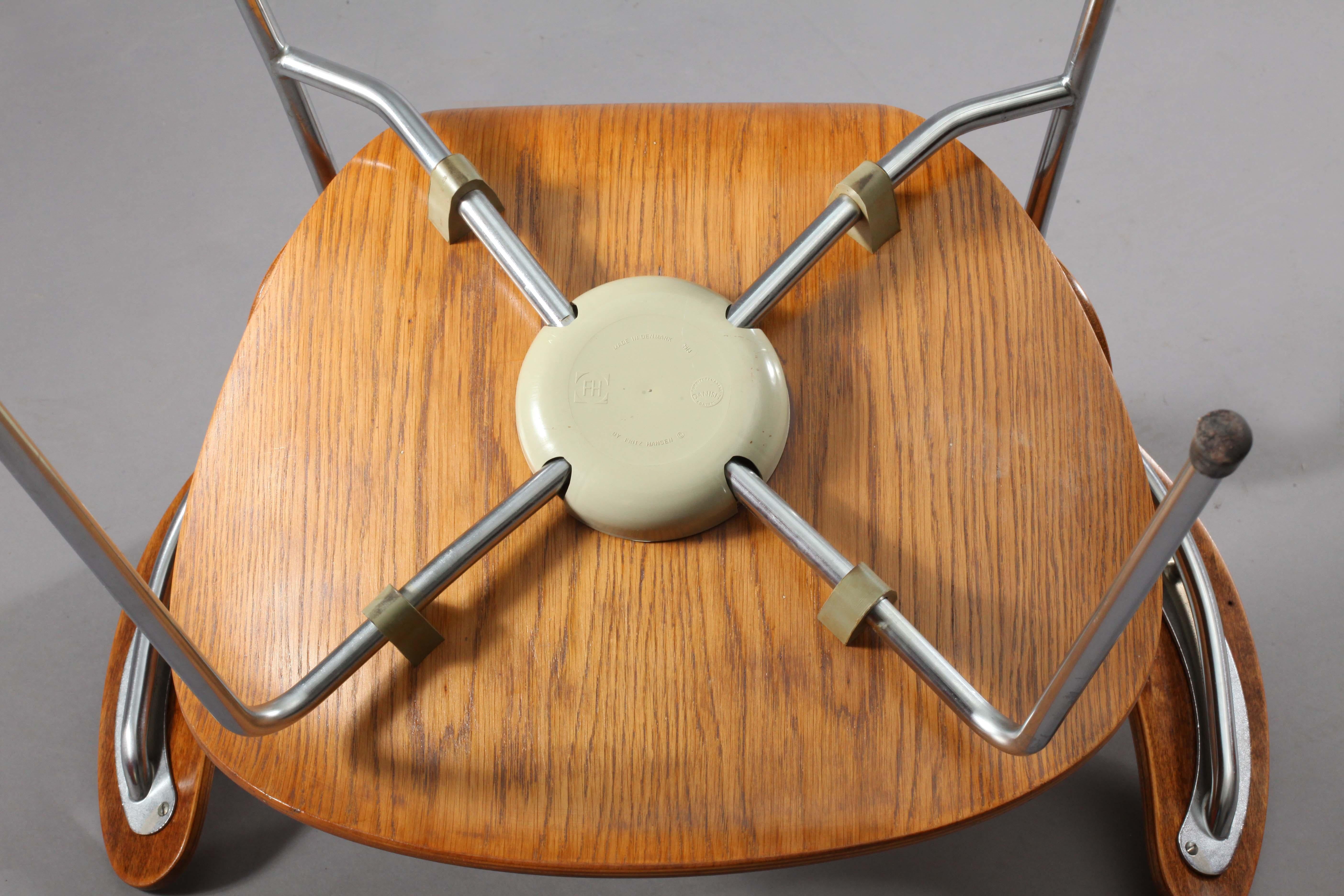 Late 20th Century Two Armchairs Designed Arne Jacobsen for Fritz Hansen. Model 3208, Denmark 1970