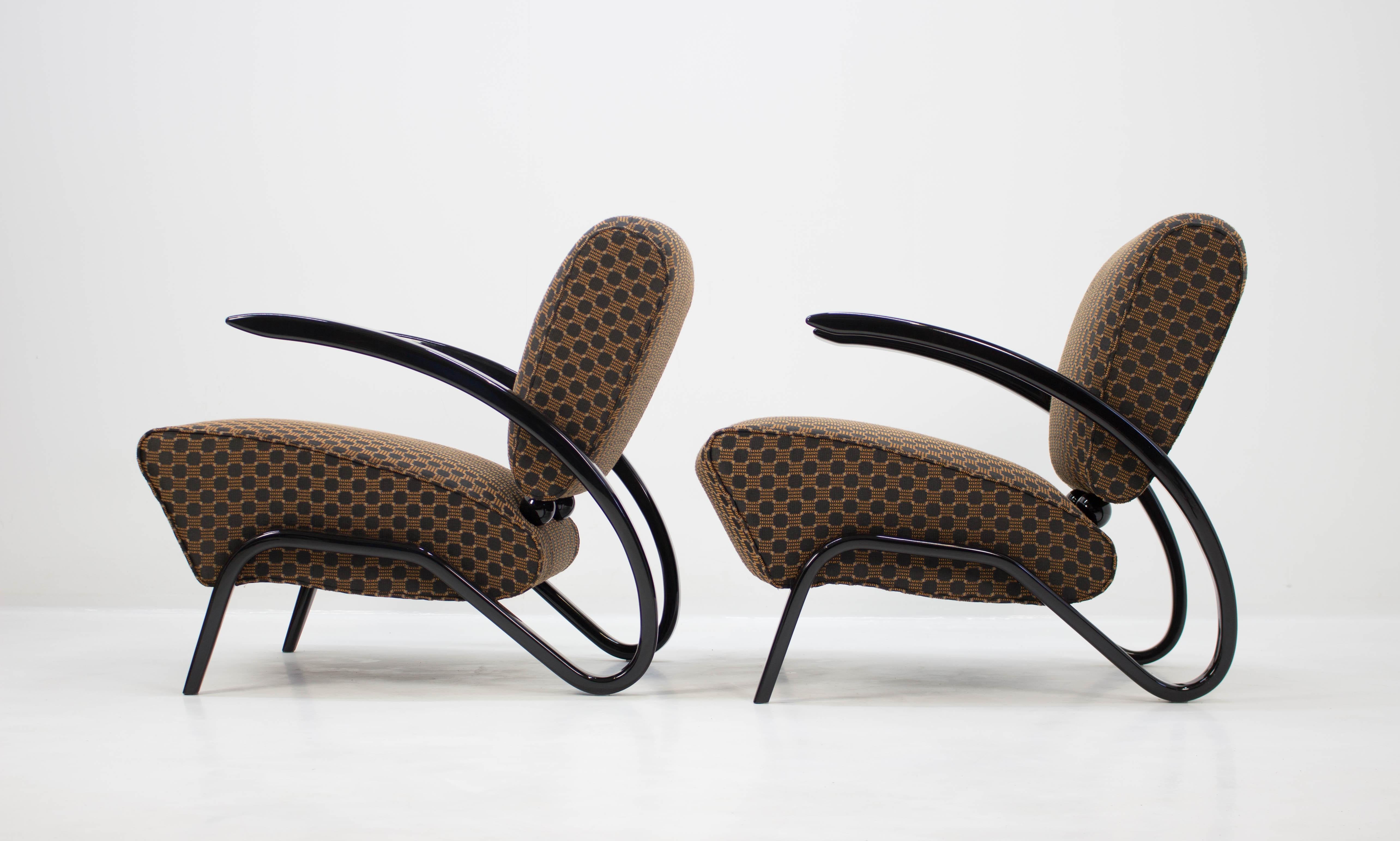 Czech Two Armchairs H-275 by Jindrich Halabala, 1930s