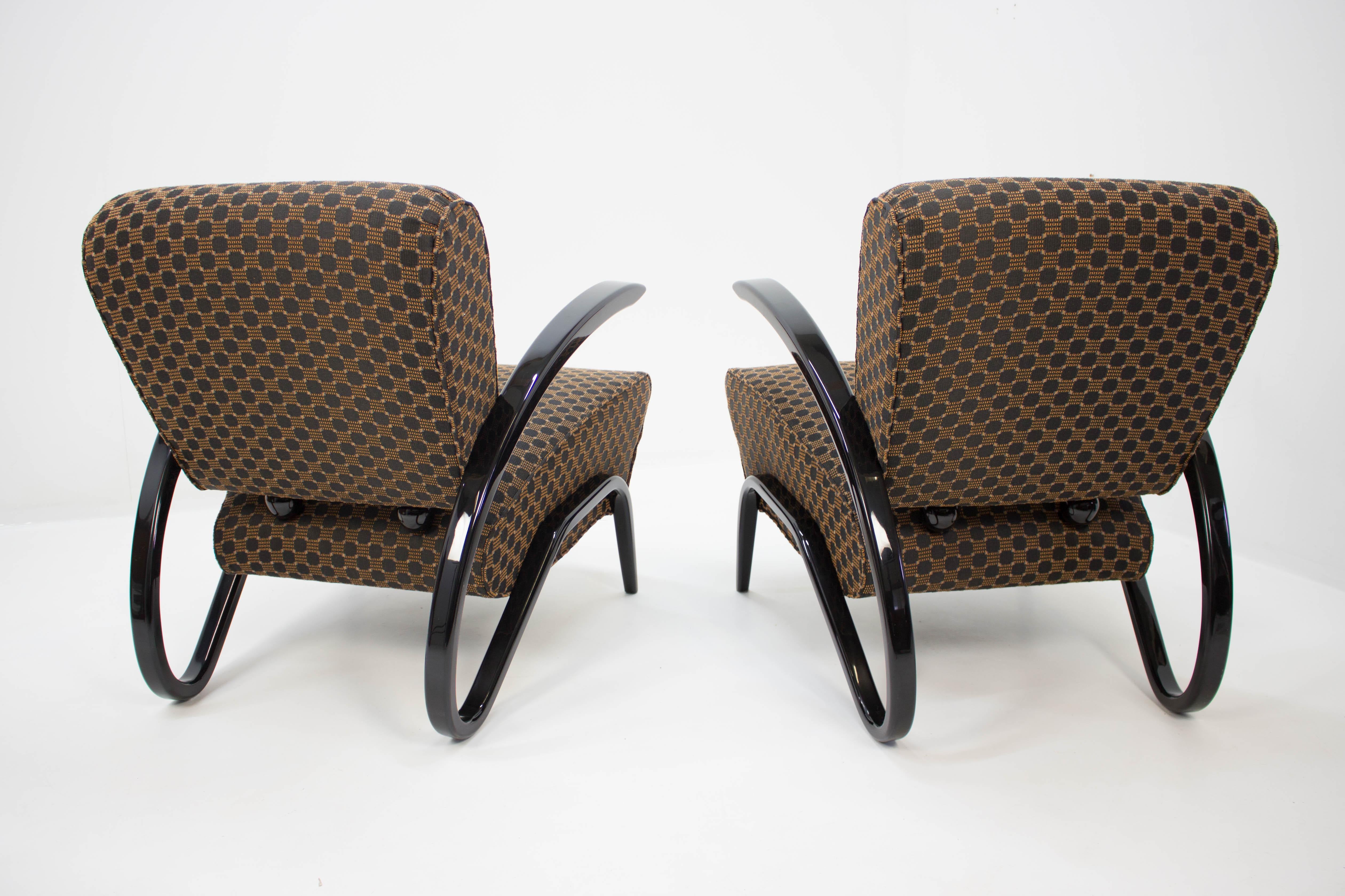 Two Armchairs H-275 by Jindrich Halabala, 1930s In Excellent Condition In Praha, CZ