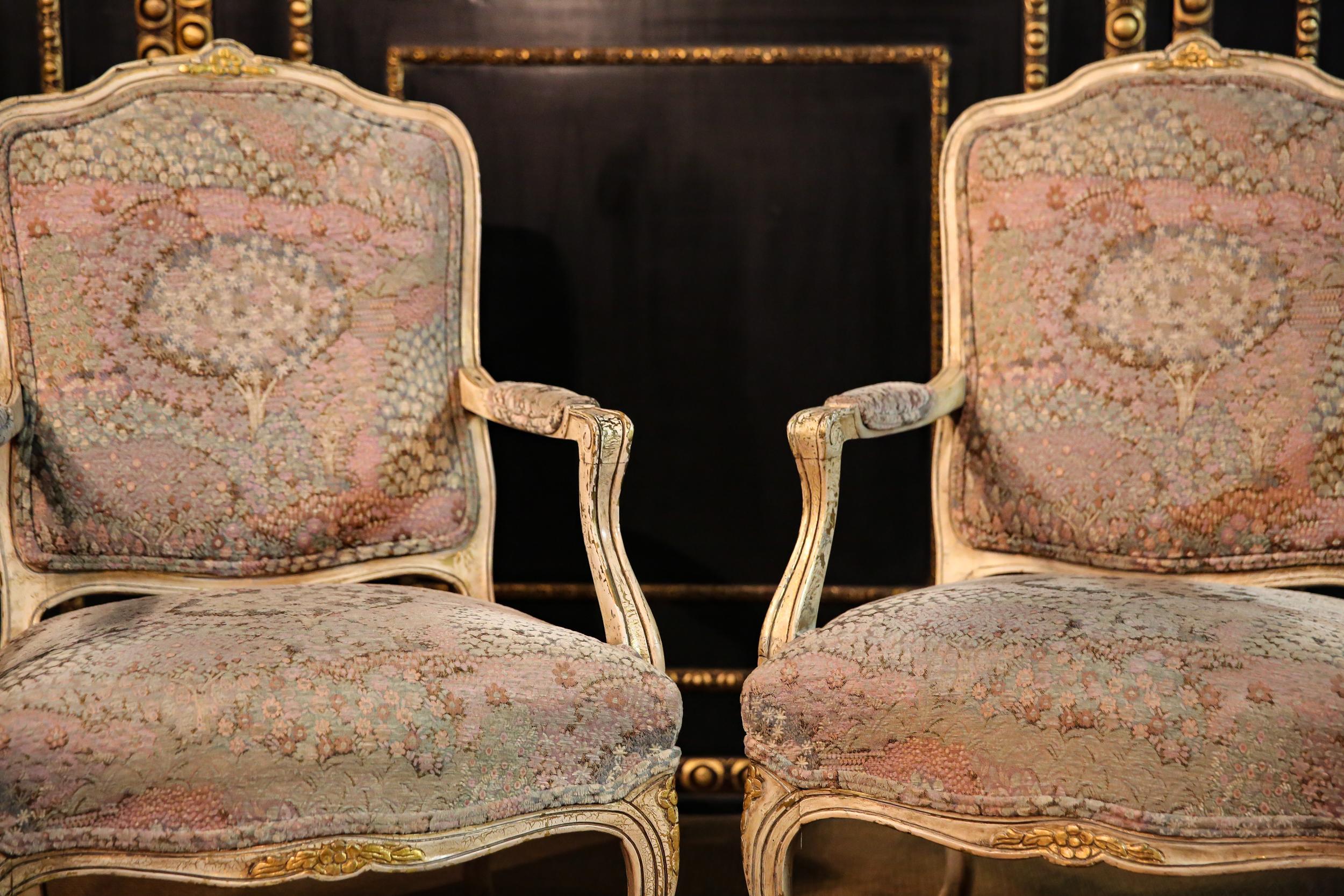 Two Armchairs in Baroque Style In Good Condition In Berlin, DE