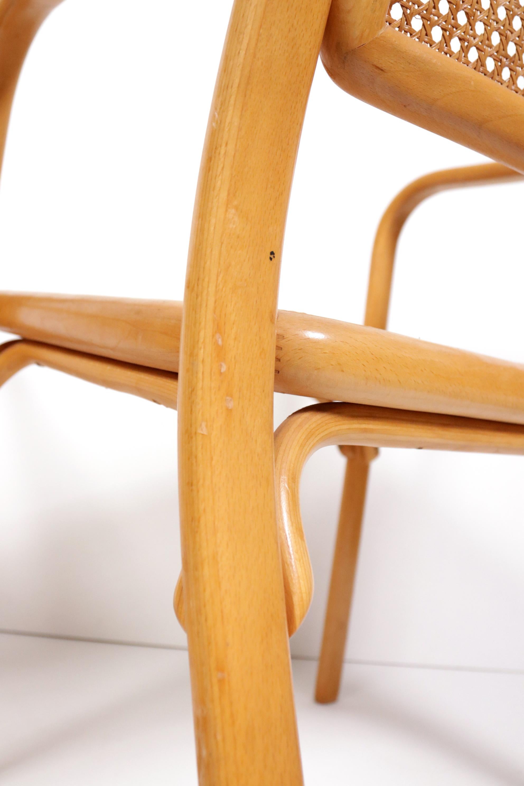 Deux fauteuils Mirjana Maracic, Mundus, Florijan Bobic Furniture Factory, Vara  en vente 7