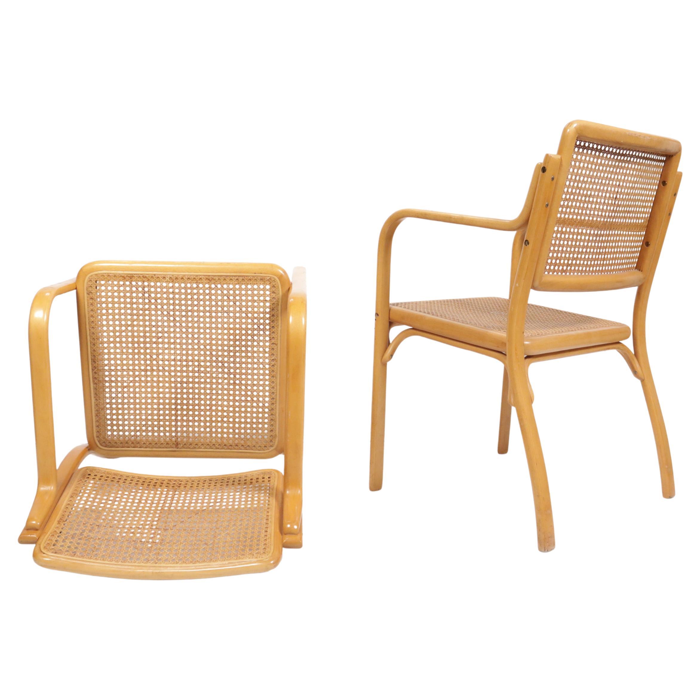 Deux fauteuils Mirjana Maracic, Mundus, Florijan Bobic Furniture Factory, Vara  en vente