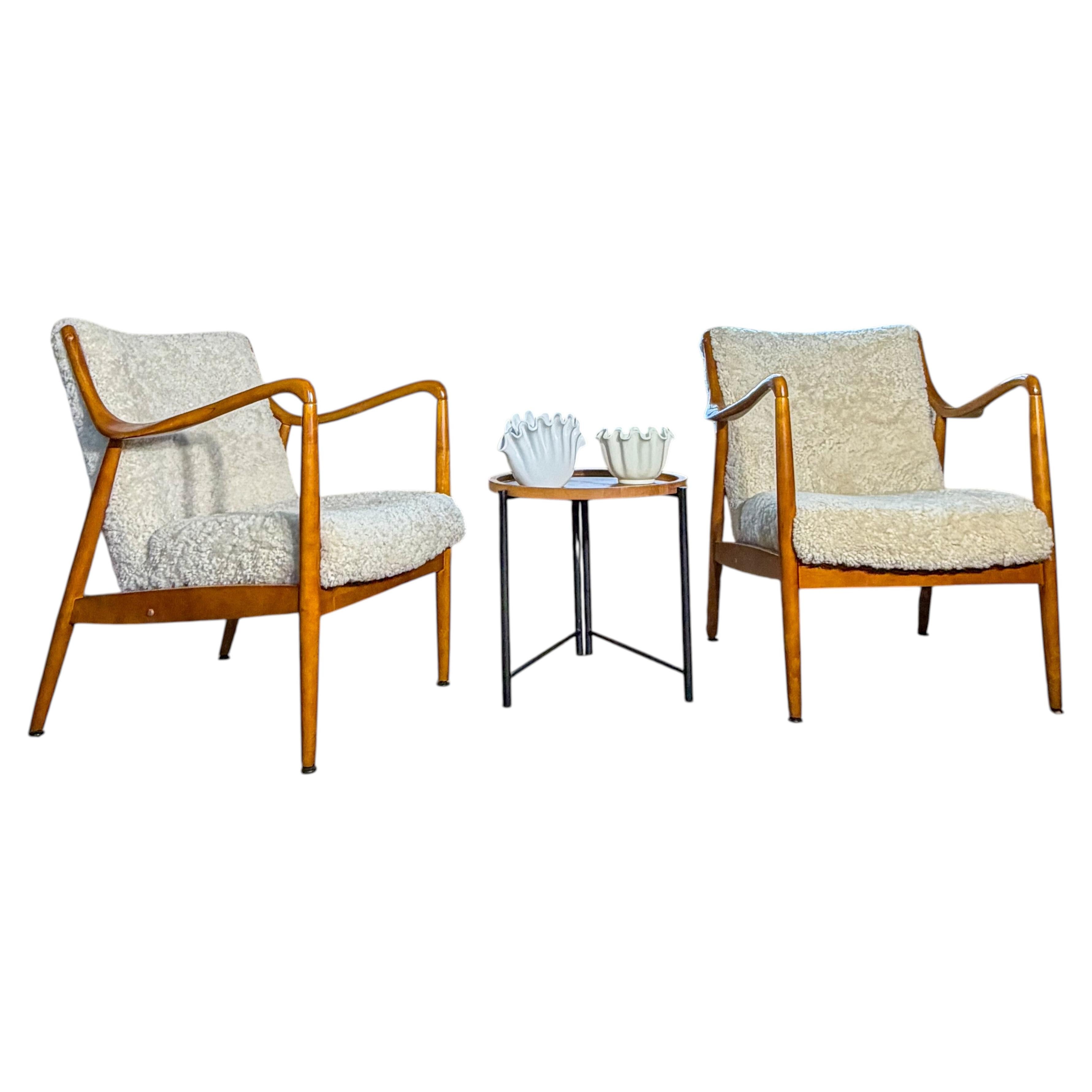 How can I identify an old chair?