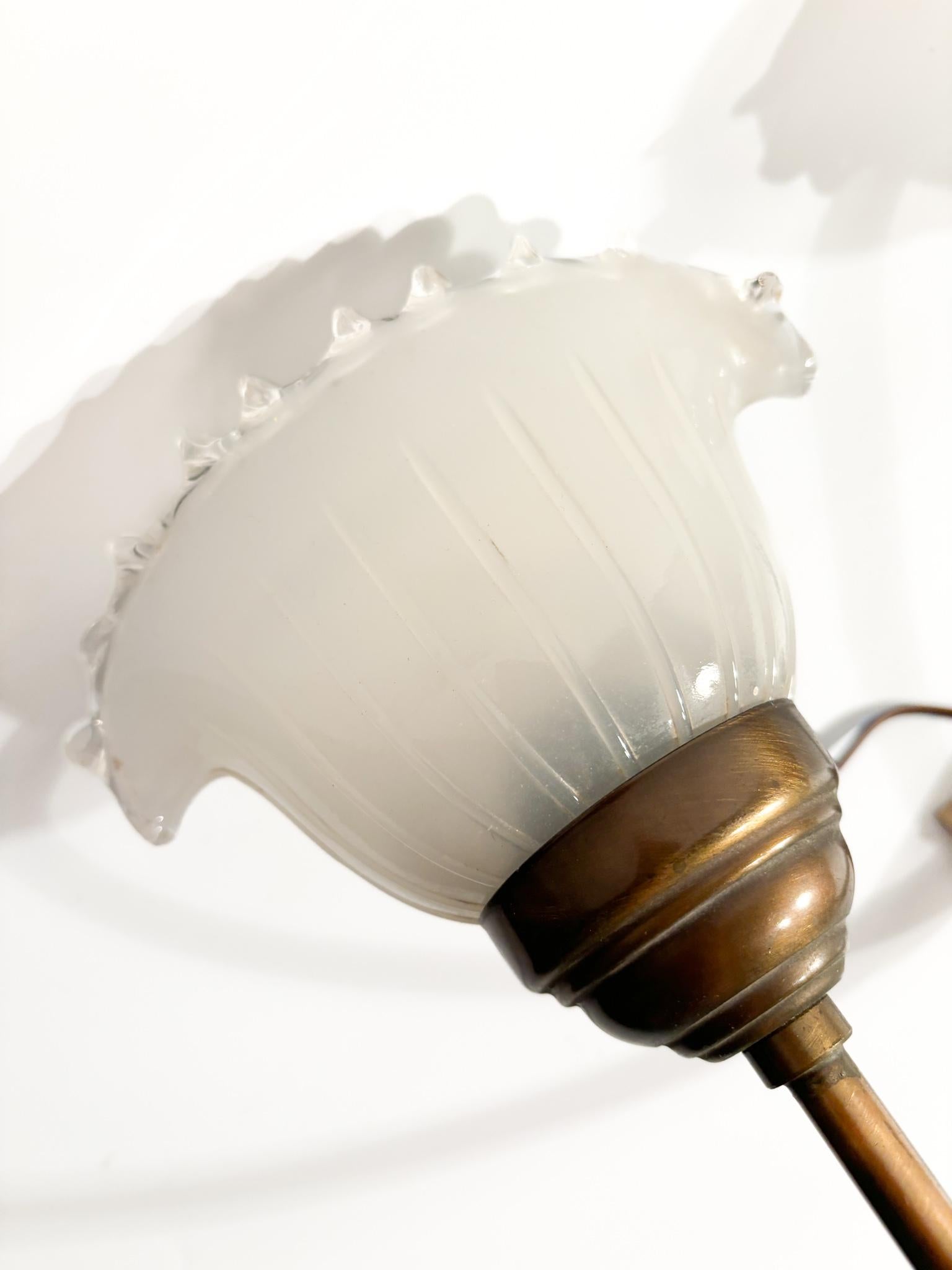 Two-Armed Wall Lamp in Murano Glass and Brass, 1940s In Good Condition For Sale In Milano, MI