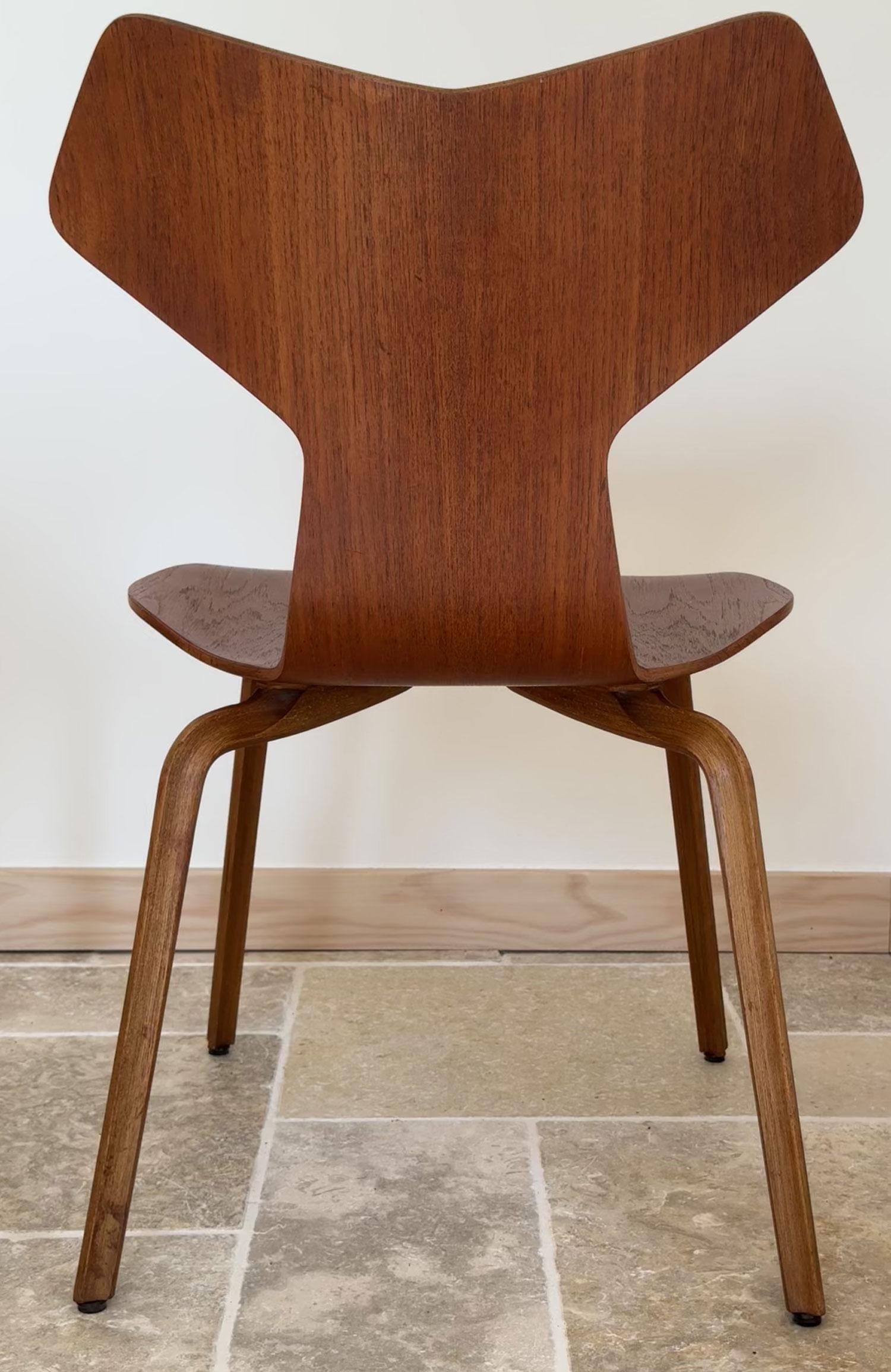 Scandinavian Modern Two Arne Jacobsen Grand Prix Chairs, no 4130, in Teak, with Rare Provenance. For Sale