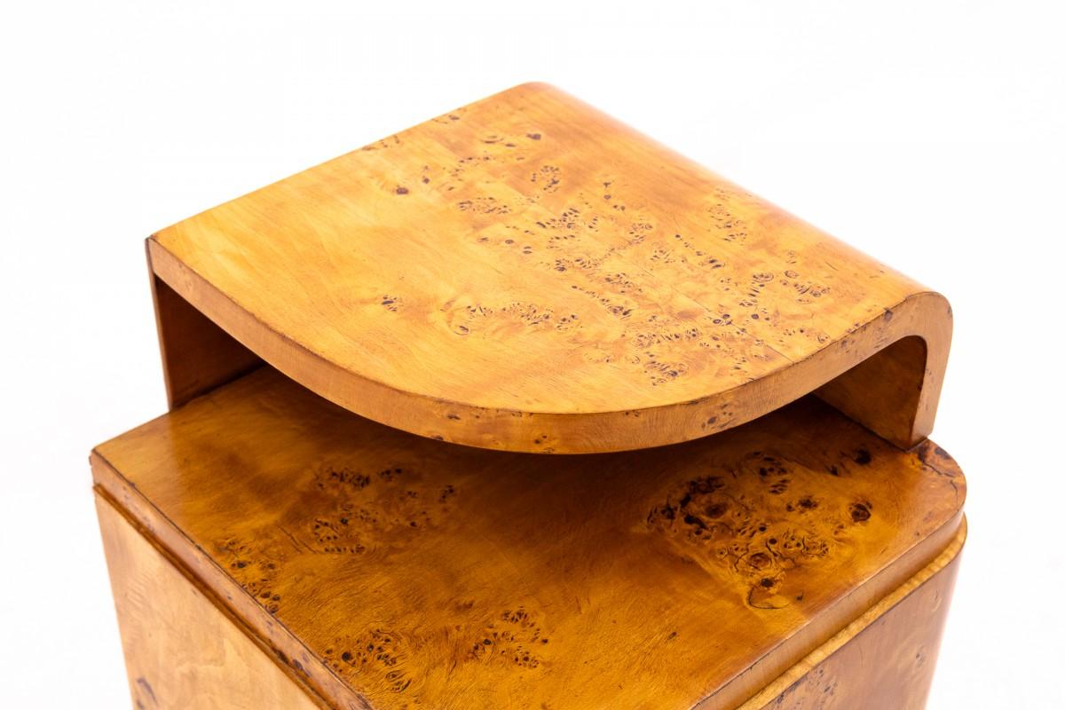 Bois Deux tables de chevet Art déco, Pologne, milieu du XXe siècle. en vente