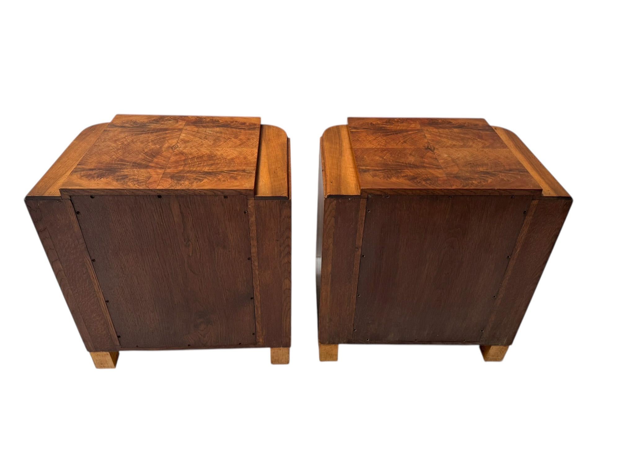 Zwei Art-Déco-Schränke oder Bett-Beistelltische, 1930er Jahre (Art déco) im Angebot