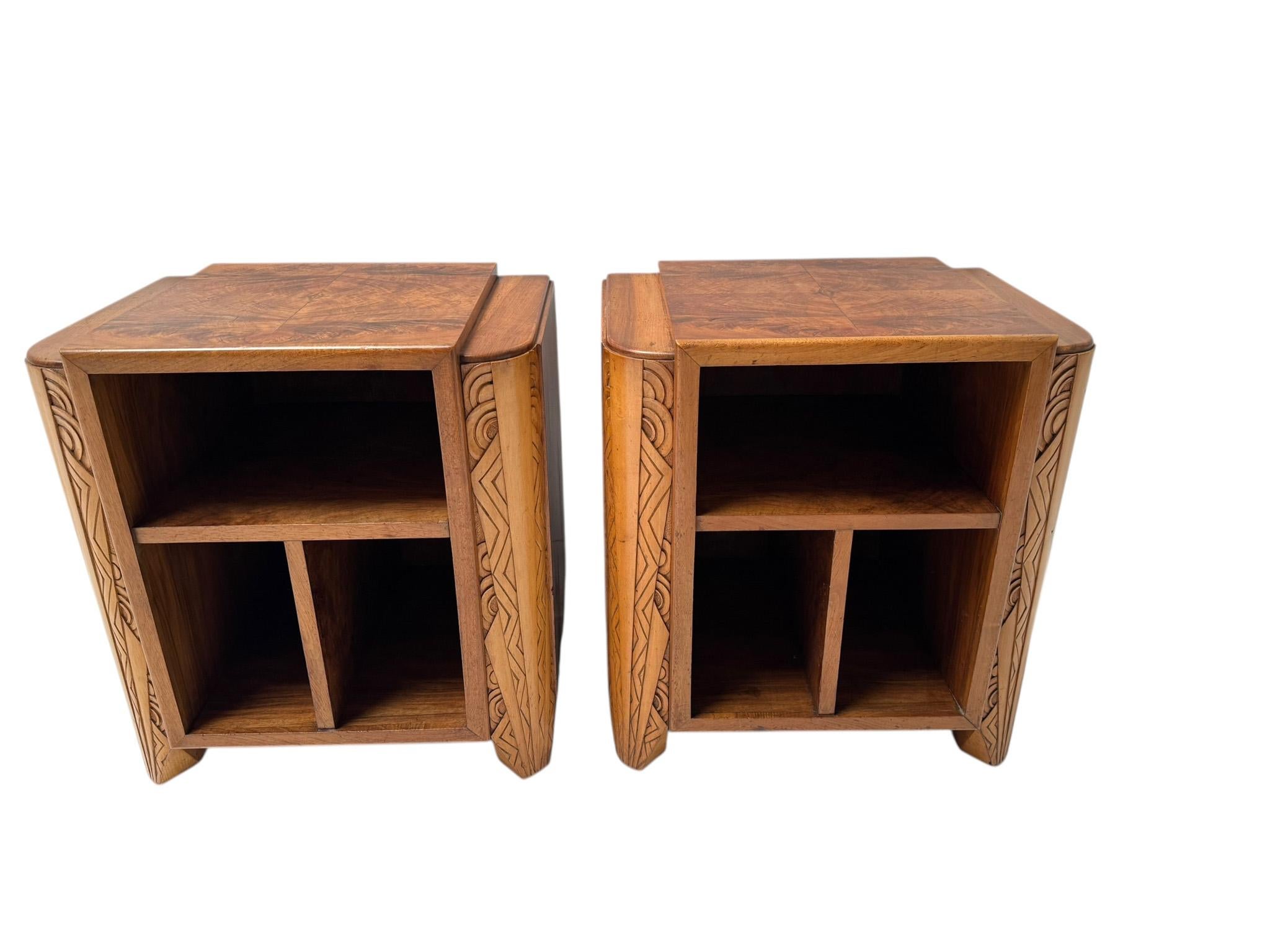 Two Art Deco Cabinets or Bed Side Tables, 1930s en venta 1