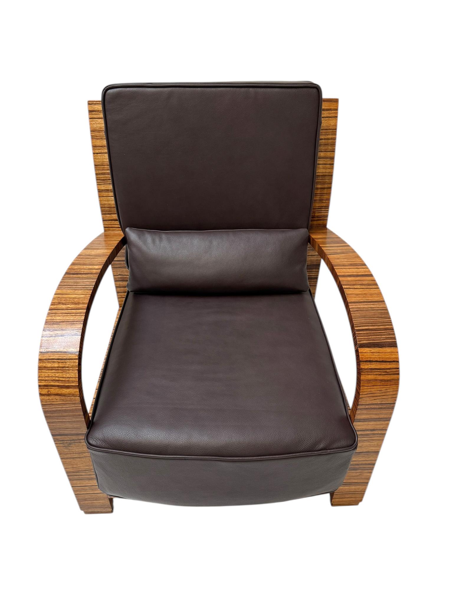 Two Art Deco Lounge Chairs with Leather Cushions France, 1930s en vente 3