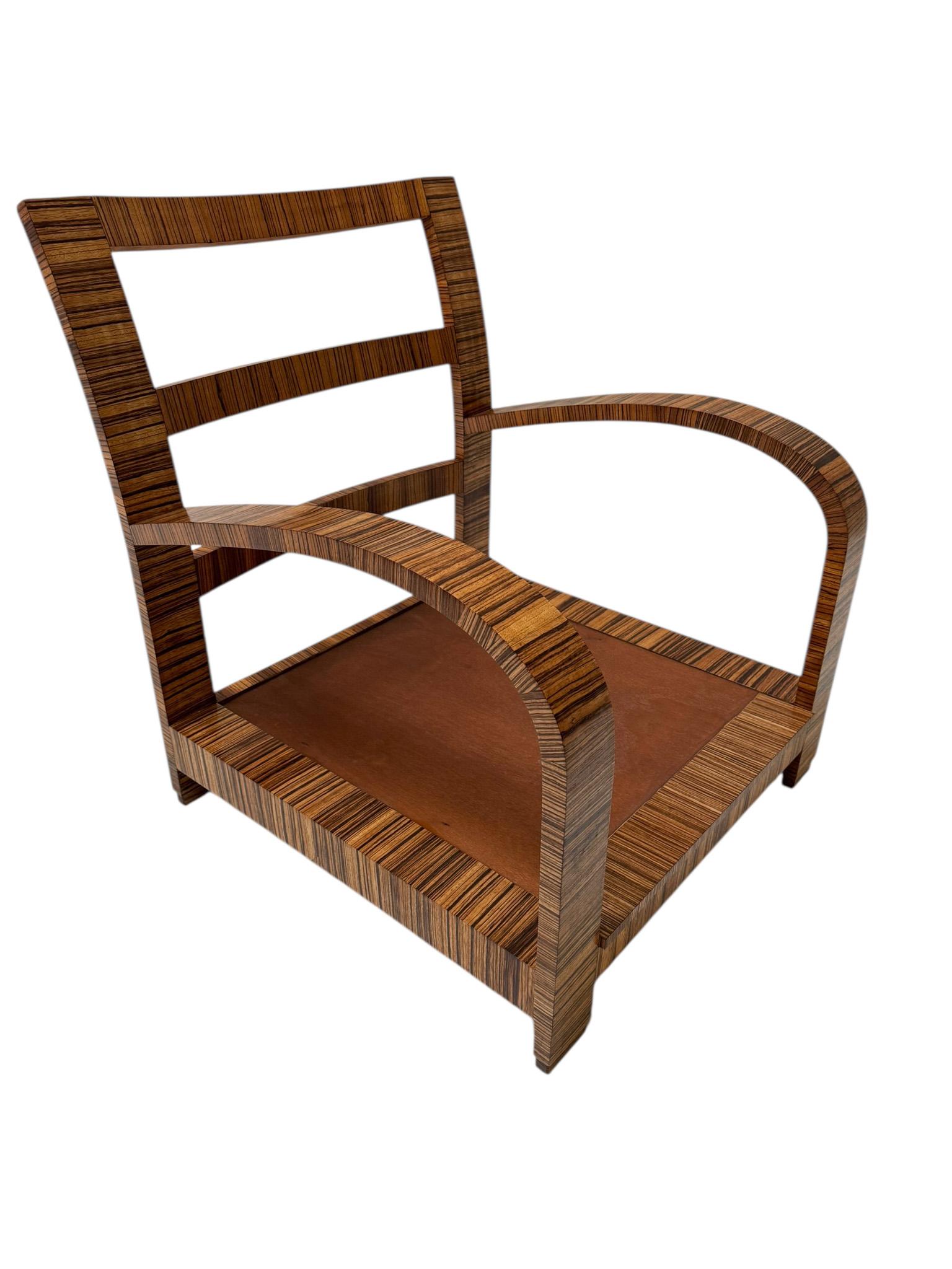 Two Art Deco Lounge Chairs with Leather Cushions France, 1930s en vente 7