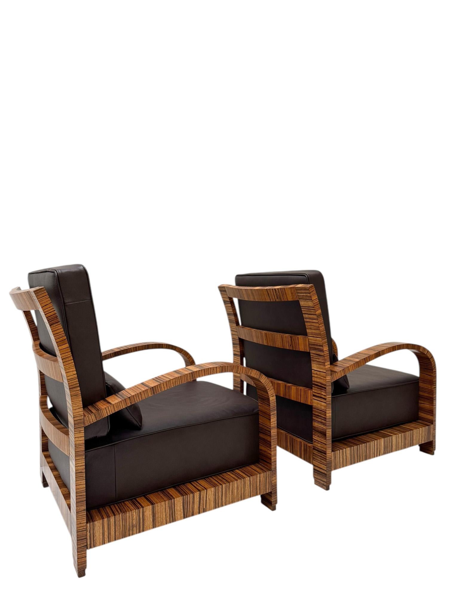 Milieu du XXe siècle Two Art Deco Lounge Chairs with Leather Cushions France, 1930s en vente
