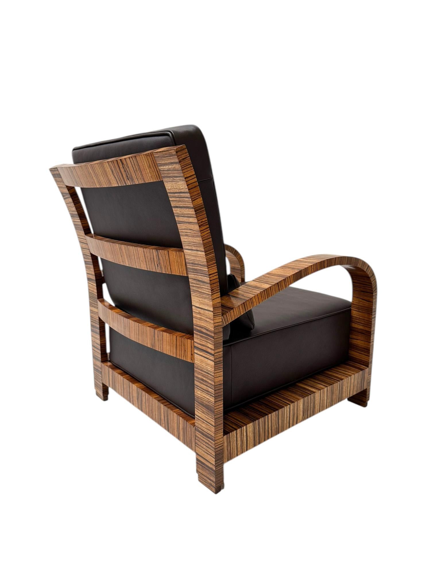 Two Art Deco Lounge Chairs with Leather Cushions France, 1930s en vente 2