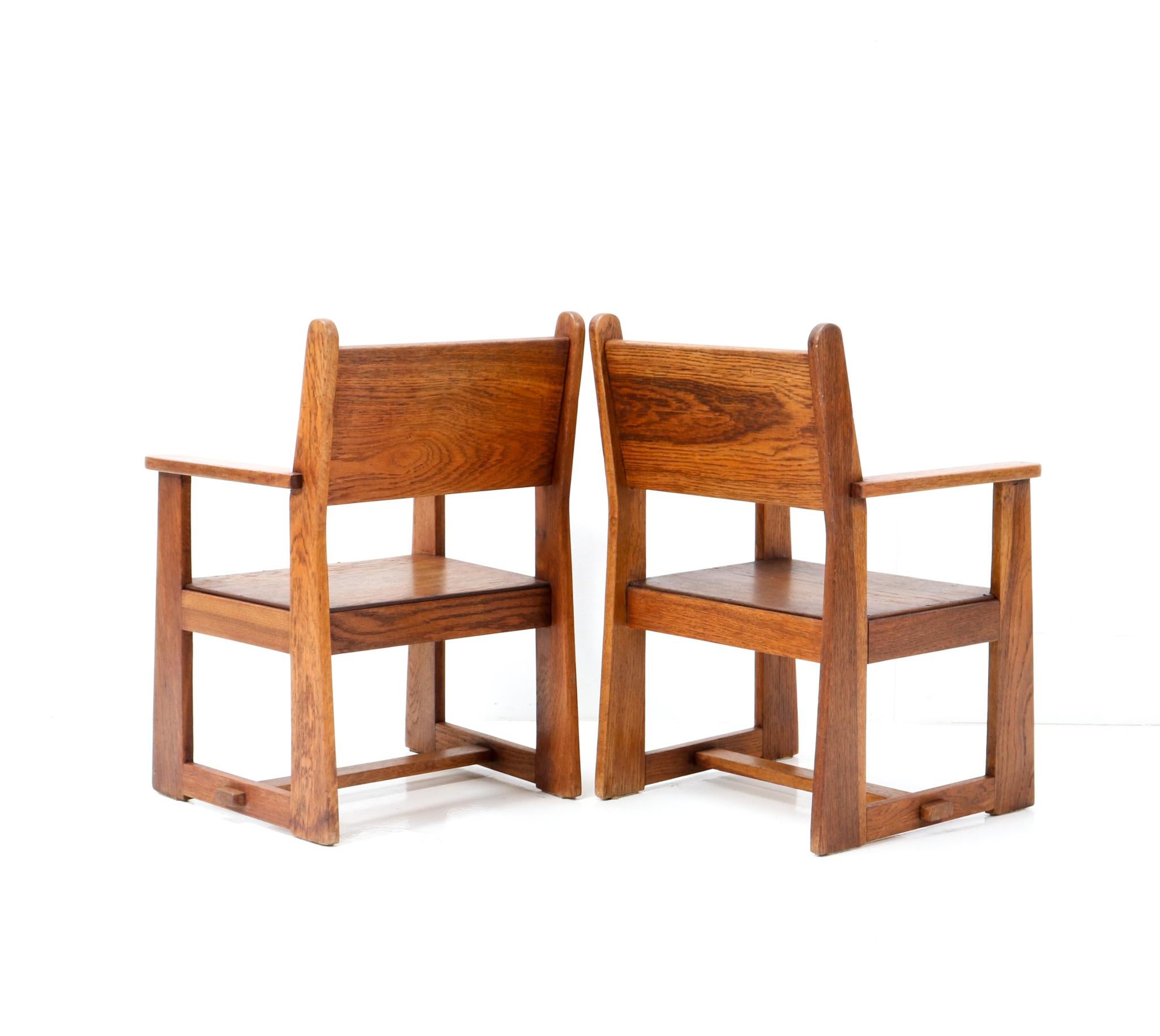 Two Art Deco Modernist Children's Armchairs by Jan Wils for Eik en Linden, 1918 In Good Condition For Sale In Amsterdam, NL