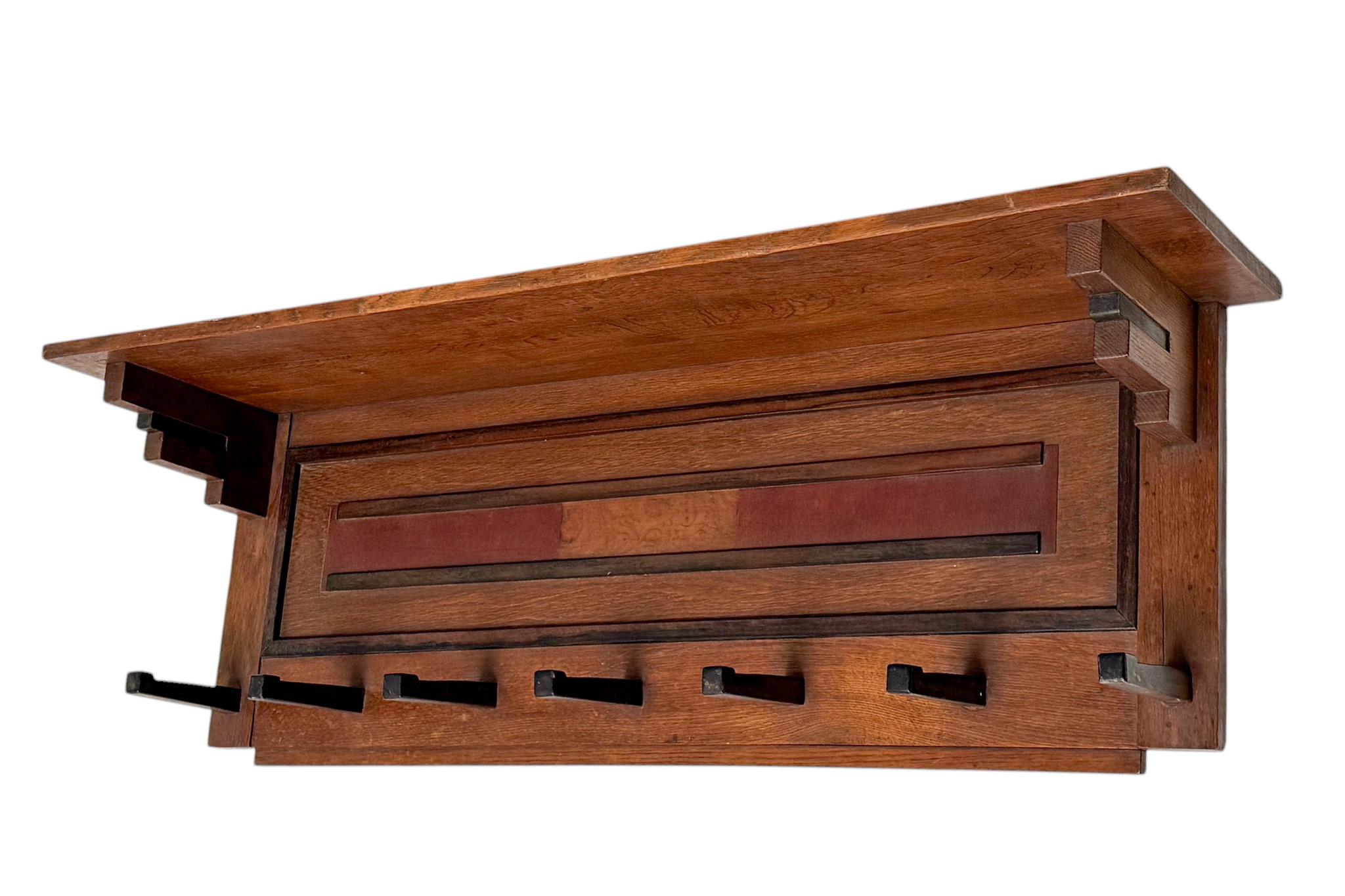 Two Art Deco Modernist Coat Racks by P.E.L. Izeren for De Genneper Molen (Niederländisch) im Angebot