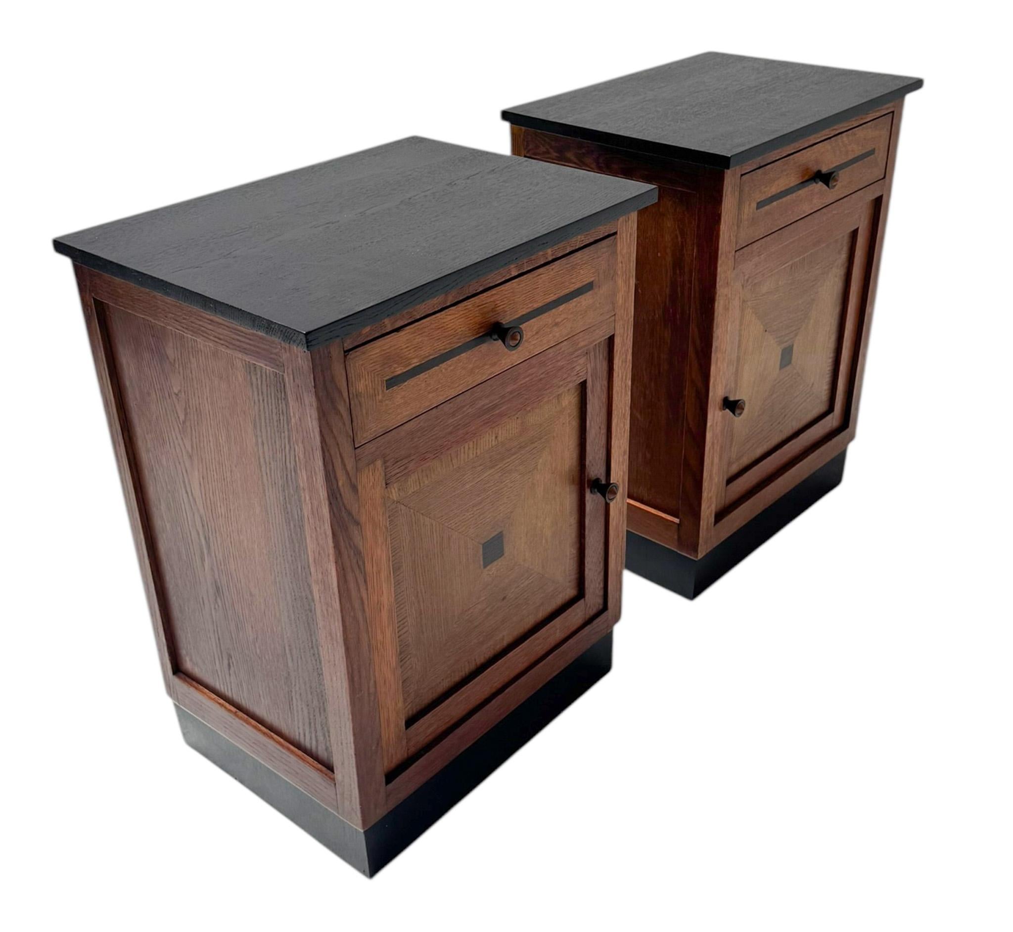 Two Art Deco Modernist Nightstands or Bedside Tables, 1920s For Sale 1