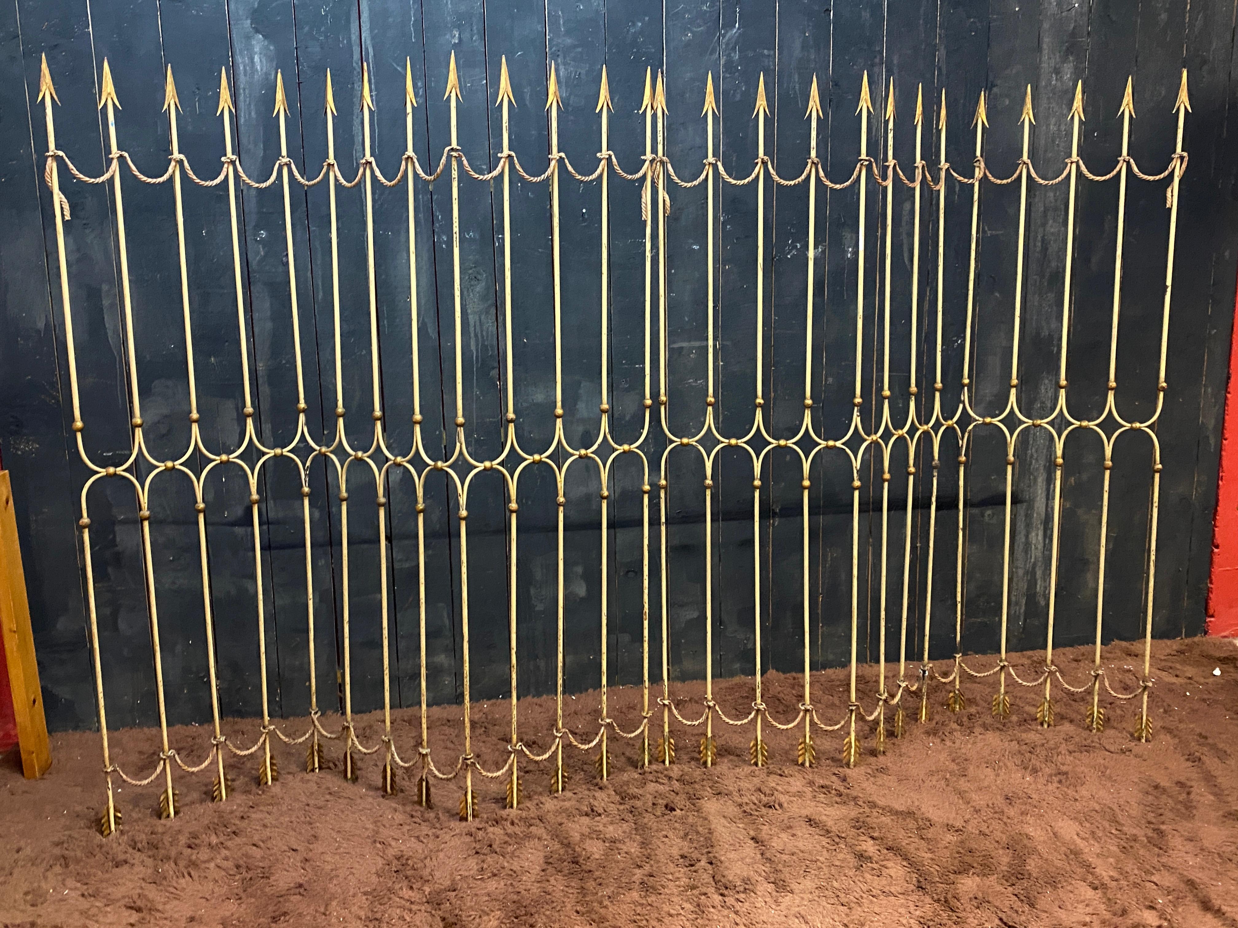 Gilt Two art deco room dividers, decorated with arrows and ropes circa 1940 For Sale