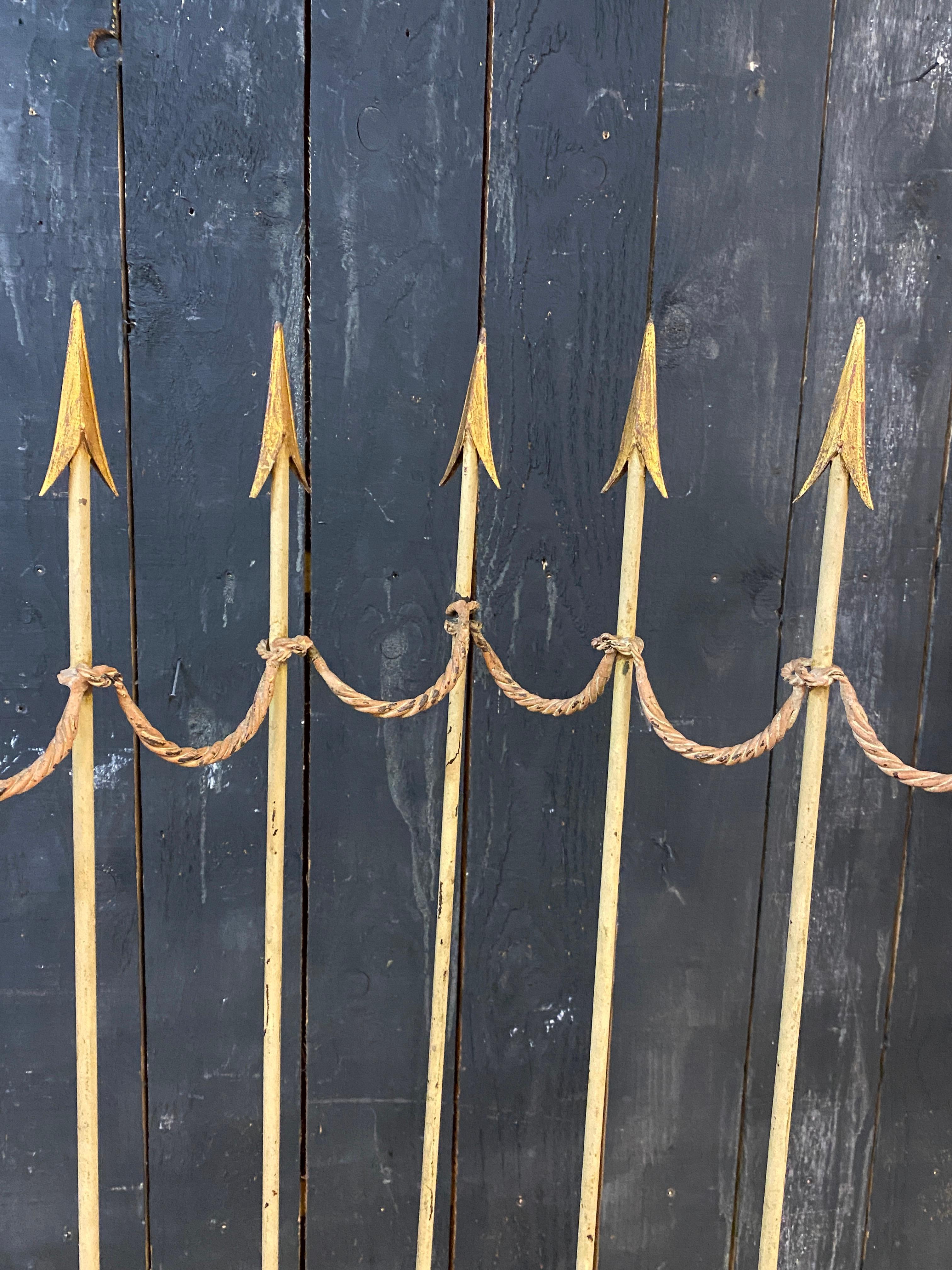 Two art deco room dividers, decorated with arrows and ropes circa 1940 In Good Condition For Sale In Saint-Ouen, FR