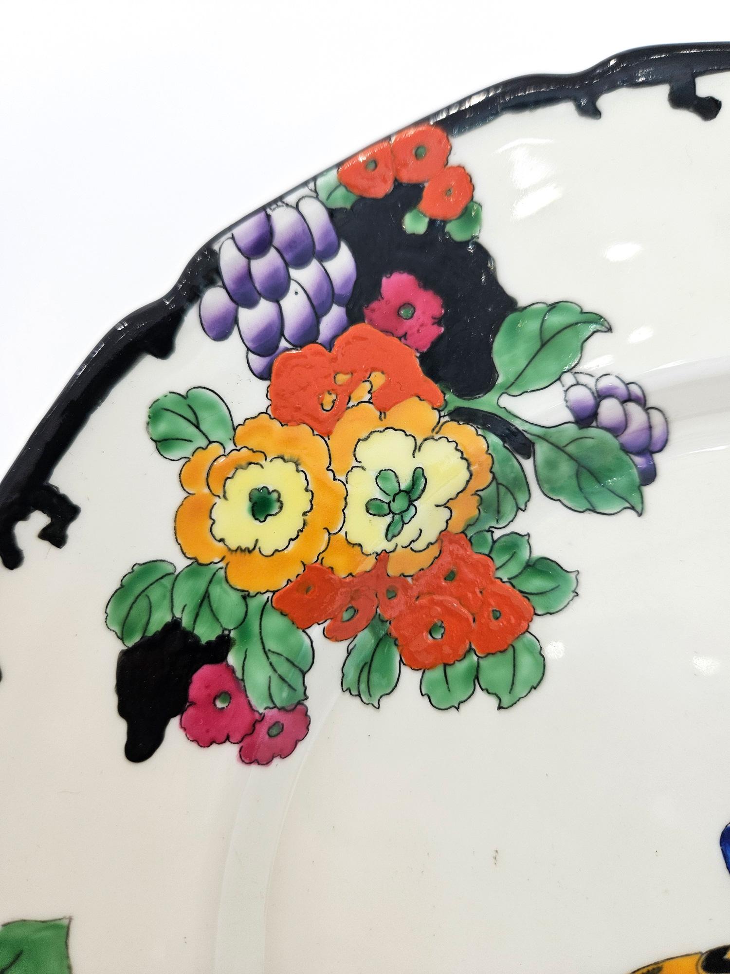 Deux assiettes à flamants roses Art déco Royal Doulton Mandarin Ware, Robert Allen, c.C. 1920 en vente 4