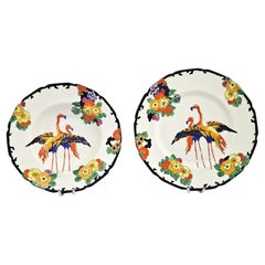 Deux assiettes à flamants roses Art déco Royal Doulton Mandarin Ware, Robert Allen, c.C. 1920
