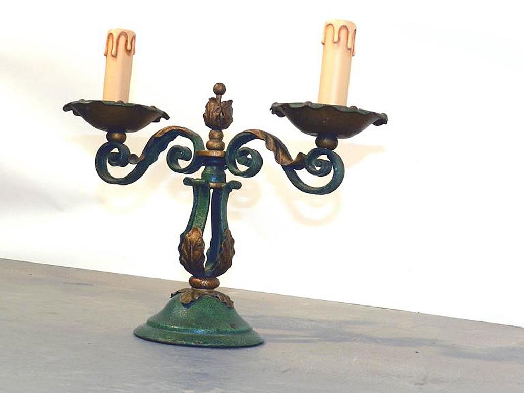 Français Deux lampes de table en fer forgé Art déco, vers 1940 en vente