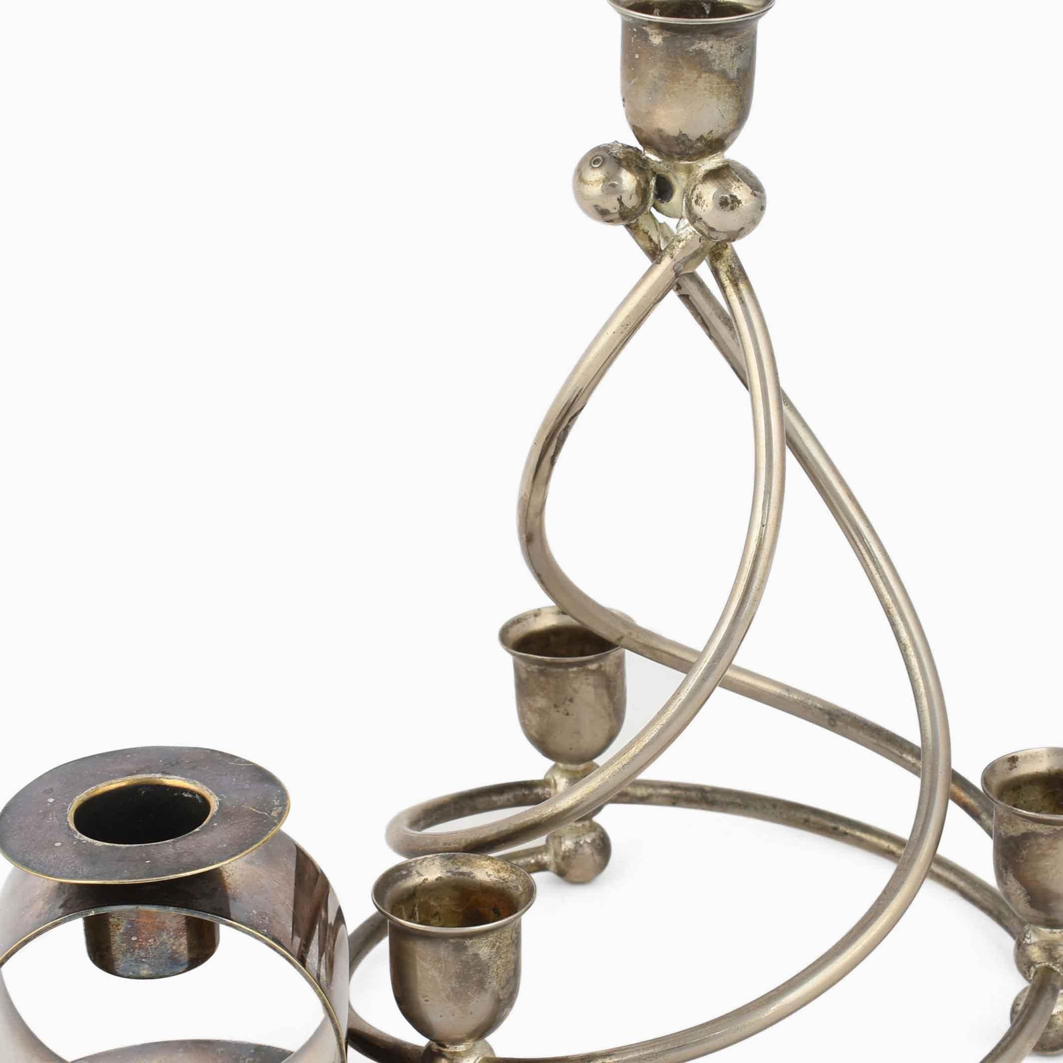 Allemand Deux chandeliers Art nouveau en spirale:: Allemagne années 1920 en vente