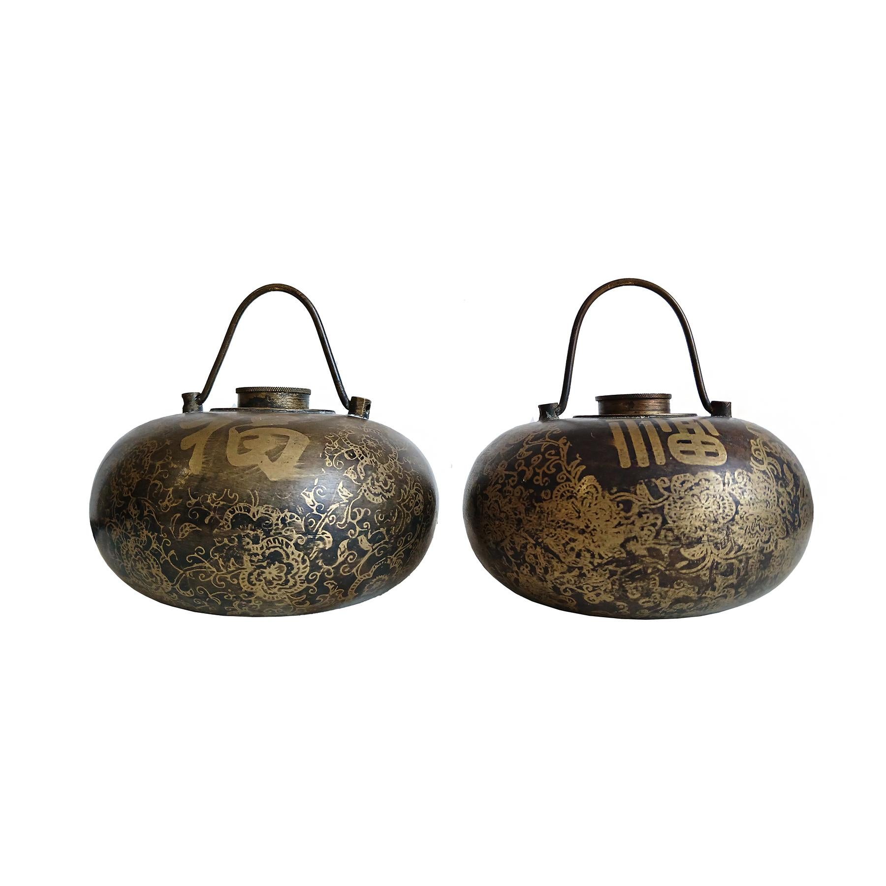 Two Asian Brass Bed Warmers, Early 20th Century, On Stand In Good Condition For Sale In New York, NY