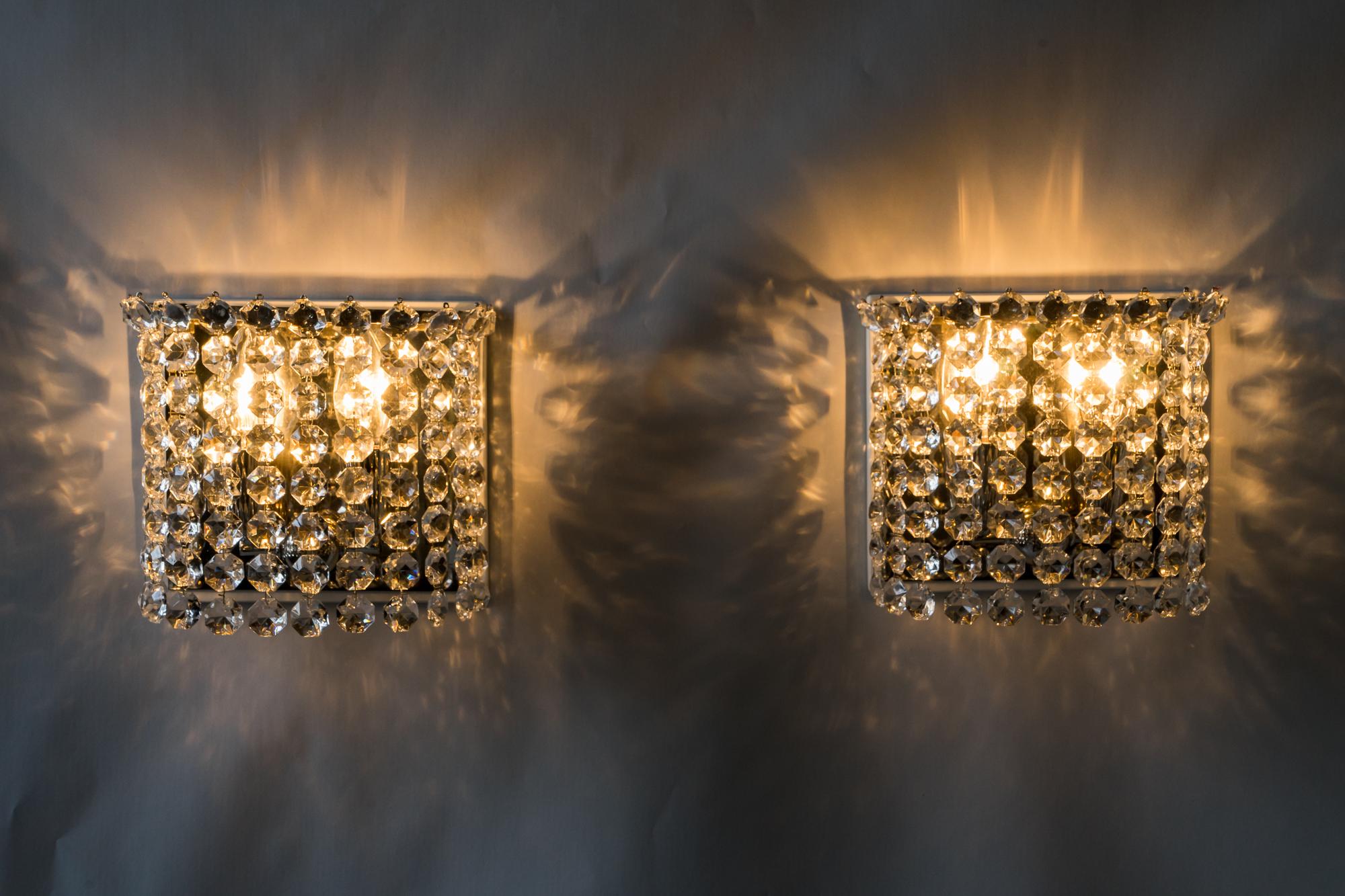Two Bakalowits Crystal Wall Lamps, Vienna, circa 1960s For Sale 12