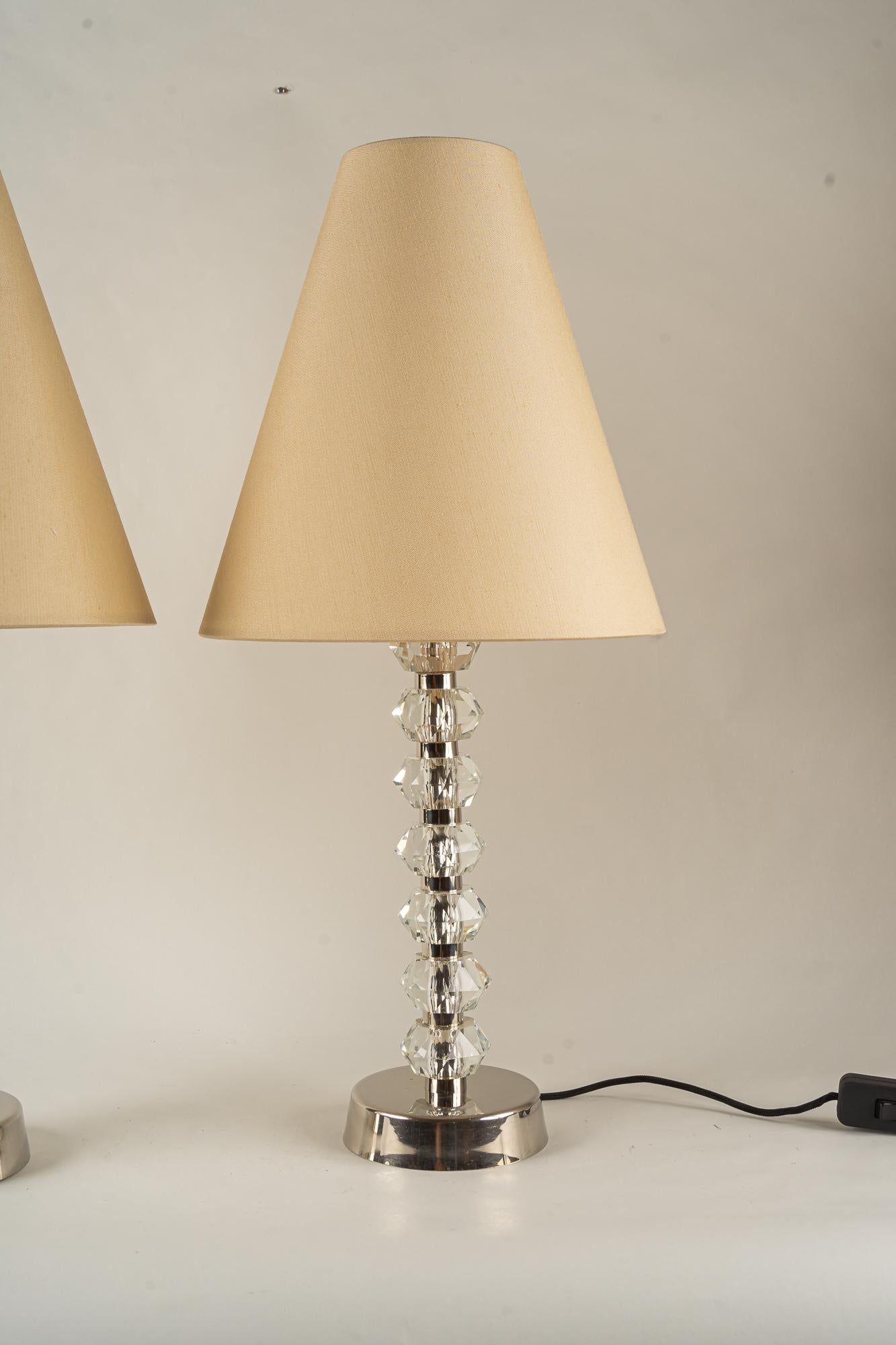 Deux lampes de table Bakalowits vers les années 1960
État d'origine
L'abat-jour est remplacé (neuf).