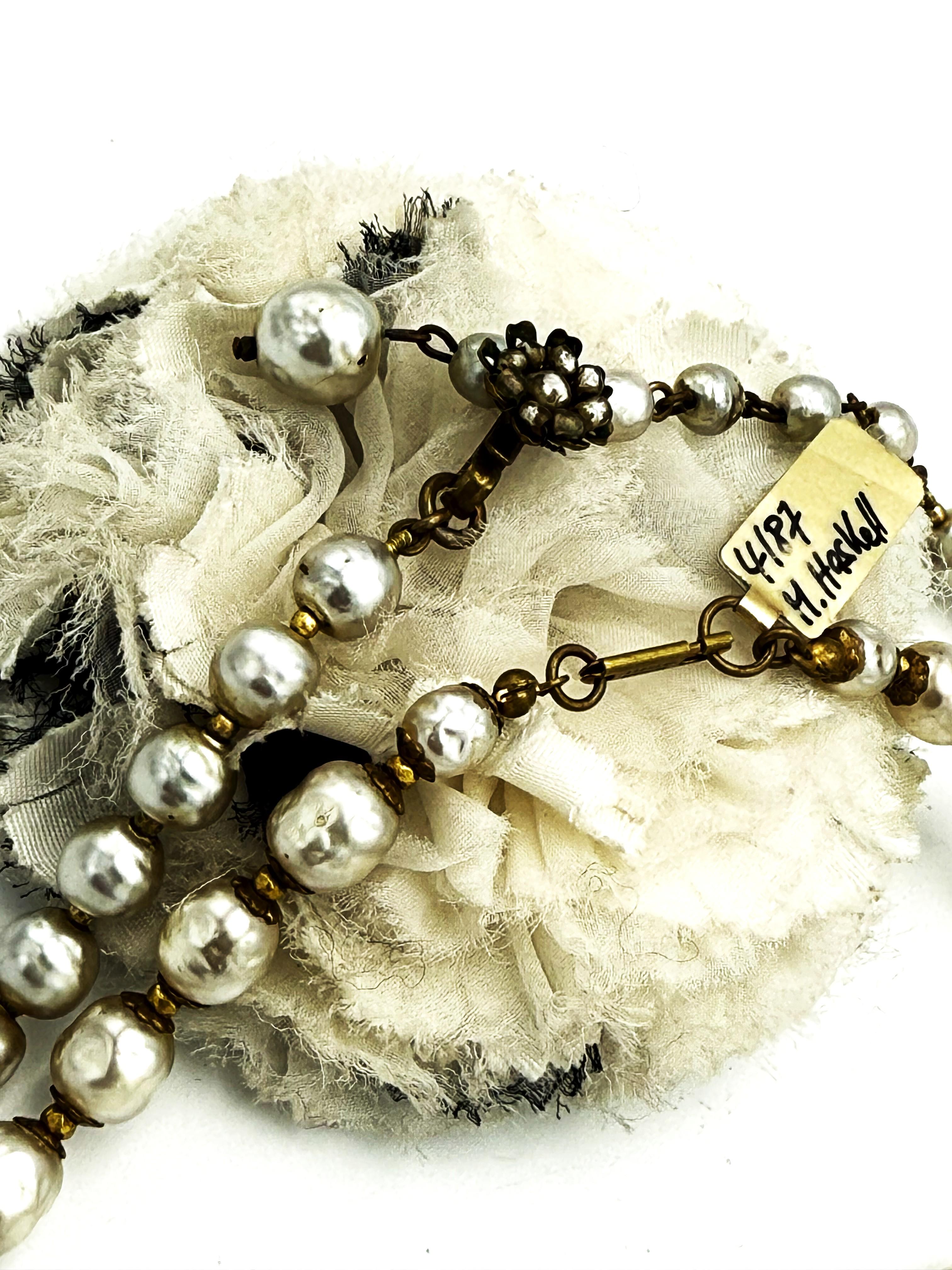 Two baroque pearl necklaces by Miriam Haskell US from the 1950s one with tassels en vente 3