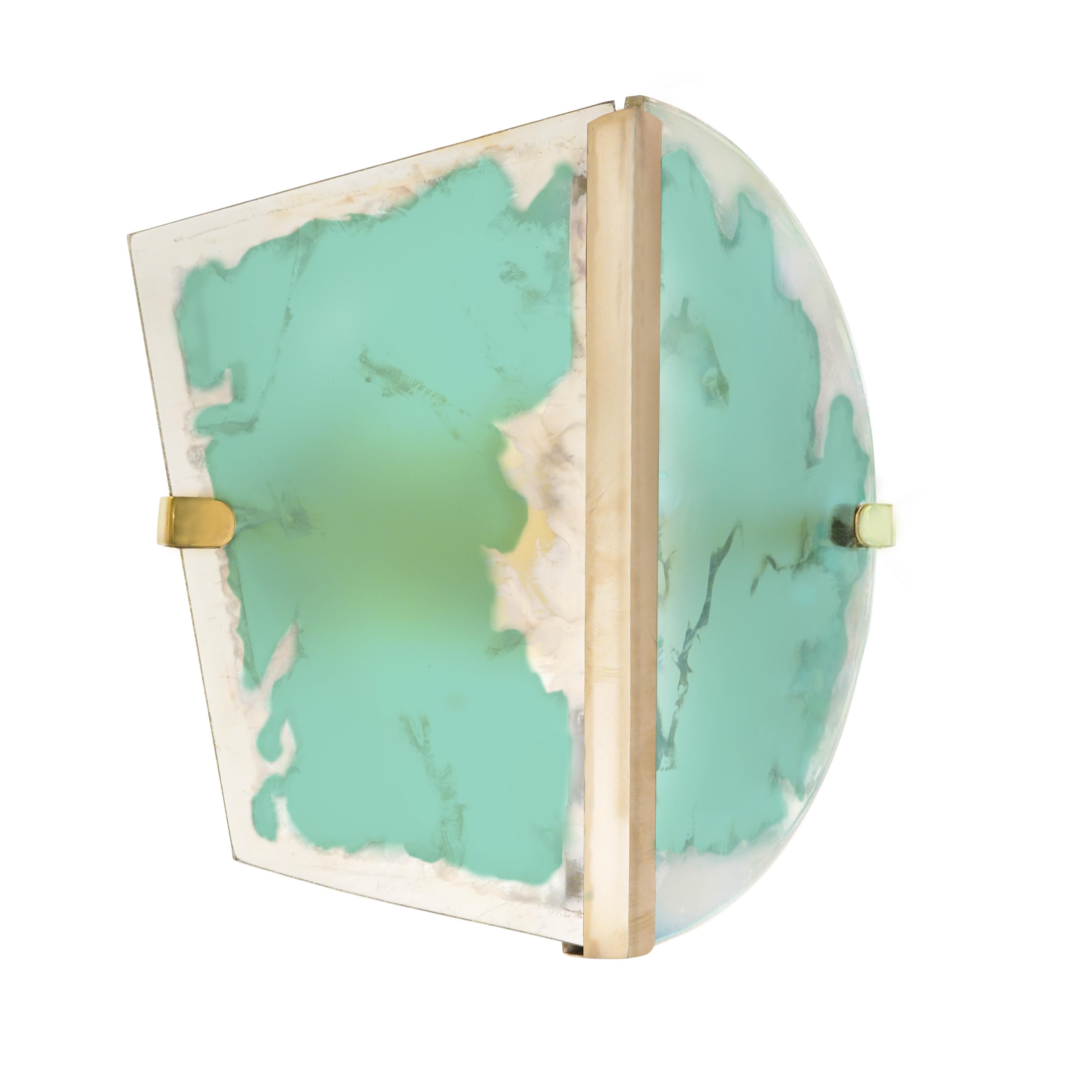 Entièrement fabriqué en Toscane, Italie.
Cet objet est une pièce -toujours belle- pour décorer les intérieurs de style classique ou contemporain.

Les cœurs de Two-Be et Two-Free, conçus par Sabrina Landini sont en laiton poli, pour symboliser