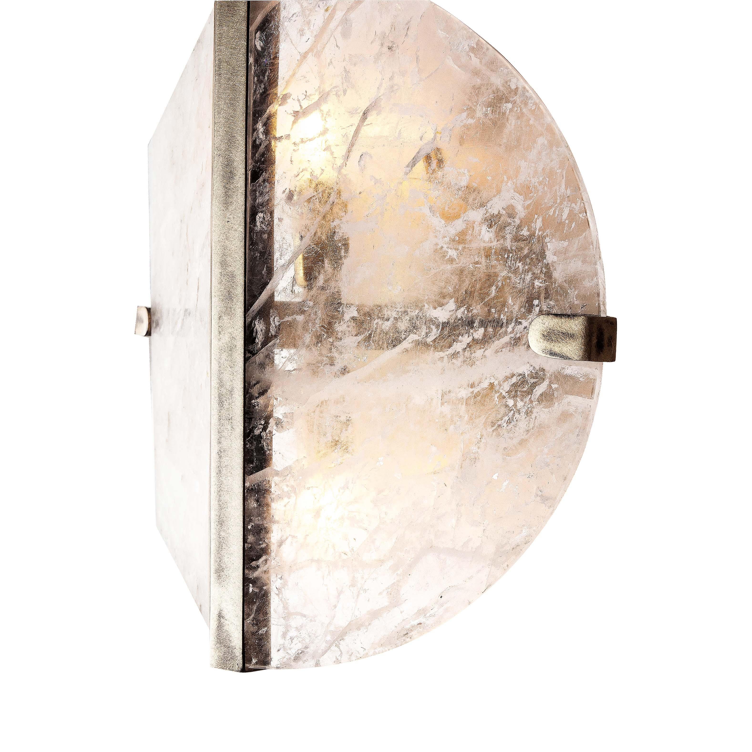 Moderne Deux Be Contemporary Appliques Murales, Cristal de roche, Laiton Moulé en vente