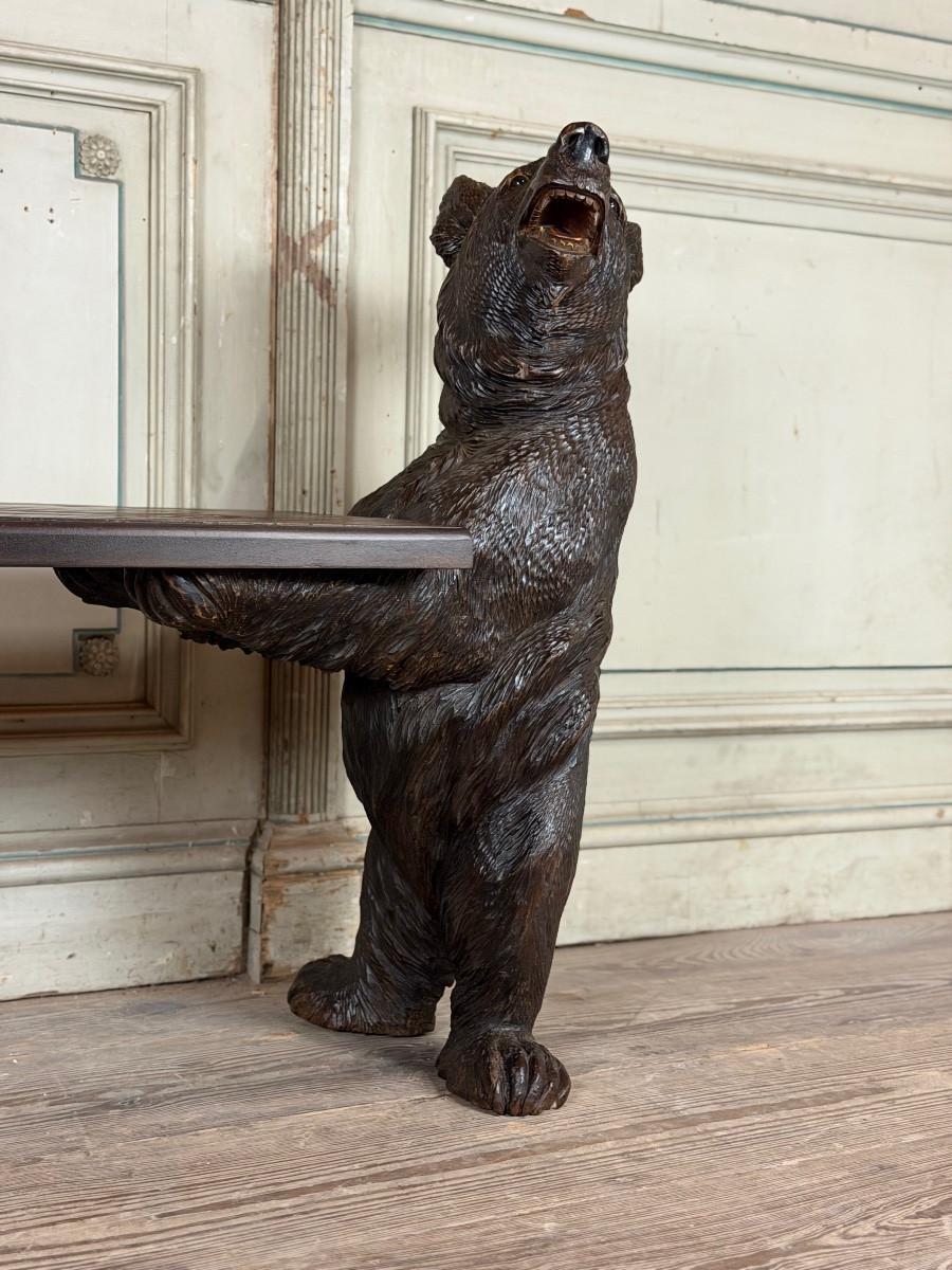 Due orsi di Berna o Brienz, noti come orsi della Black Forest, che formano una panchina, 19t in vendita 2