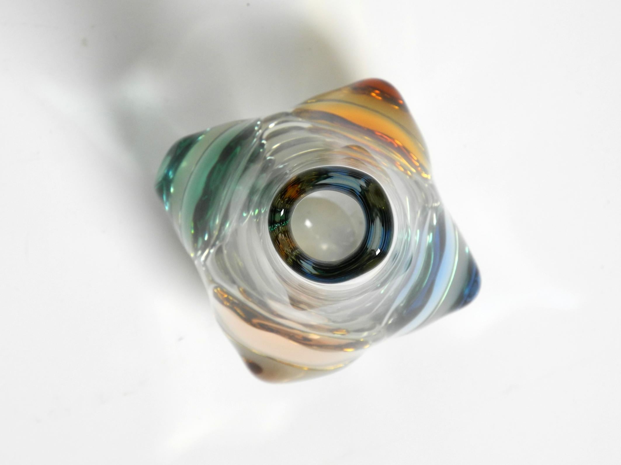 Two beautiful 1960s crystal glass vases by Miroslav Klinger for Bohemia Glass For Sale 10