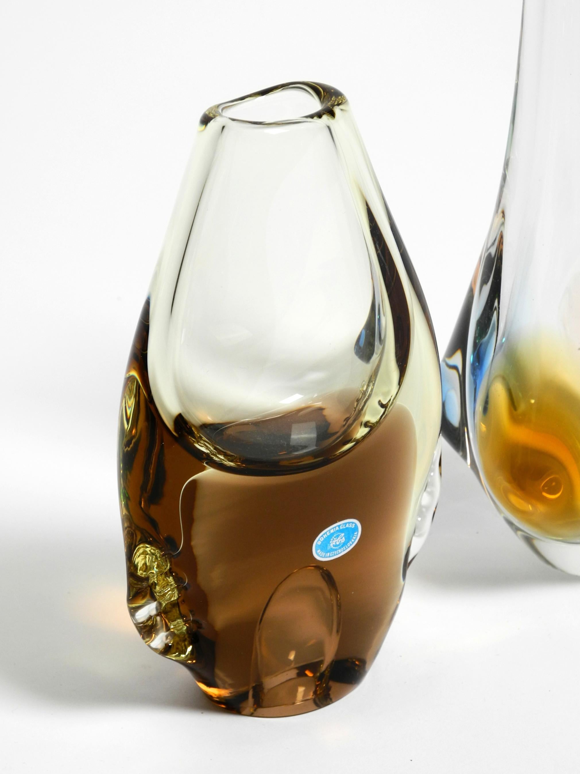 Two beautiful 1960s crystal glass vases by Miroslav Klinger for Bohemia Glass For Sale 1