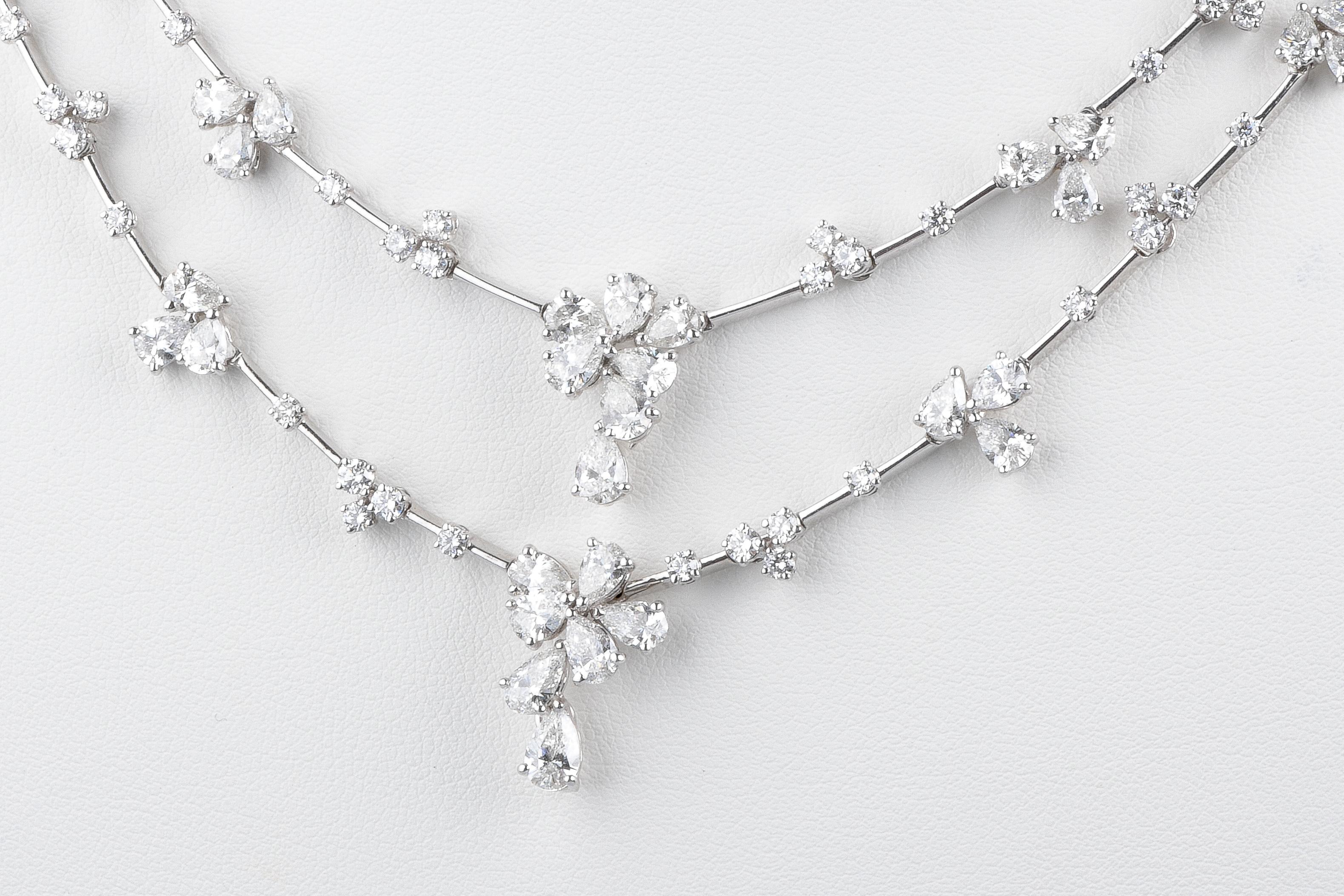 Two beautiful Haute Joaillerie 18 carat white gold necklaces For Sale 5