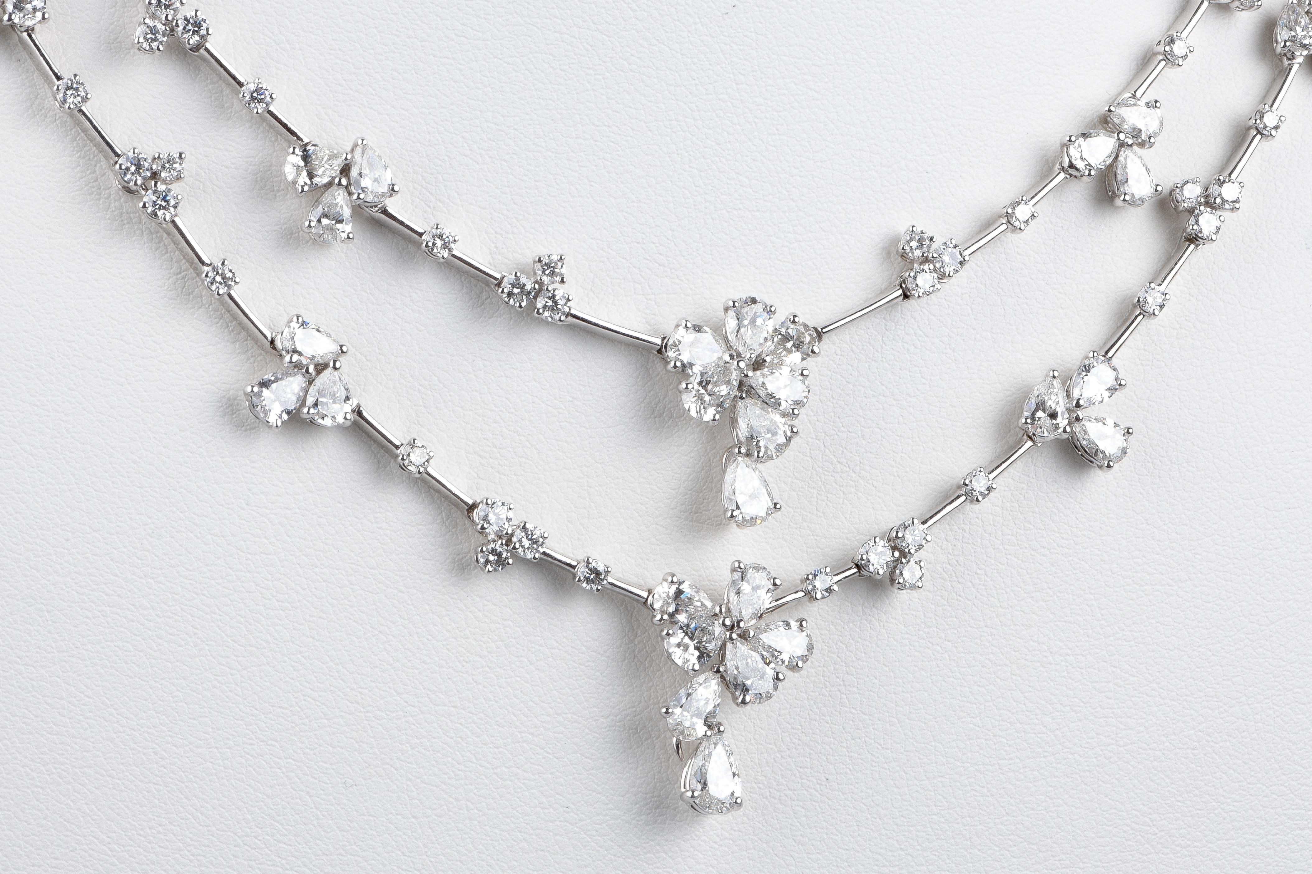 Two beautiful Haute Joaillerie 18 carat white gold necklaces For Sale 7