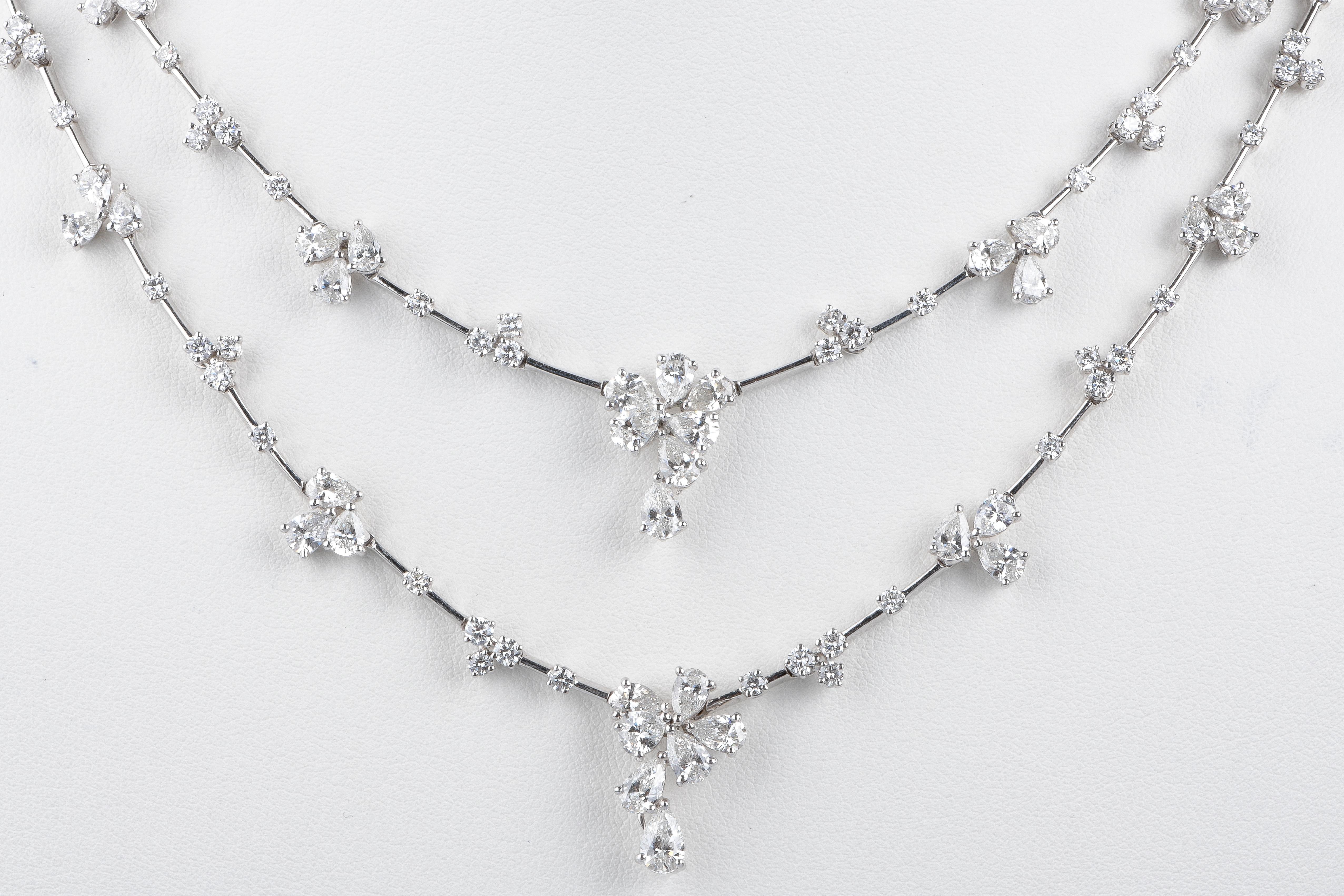 Two beautiful Haute Joaillerie 18 carat white gold necklaces For Sale 2