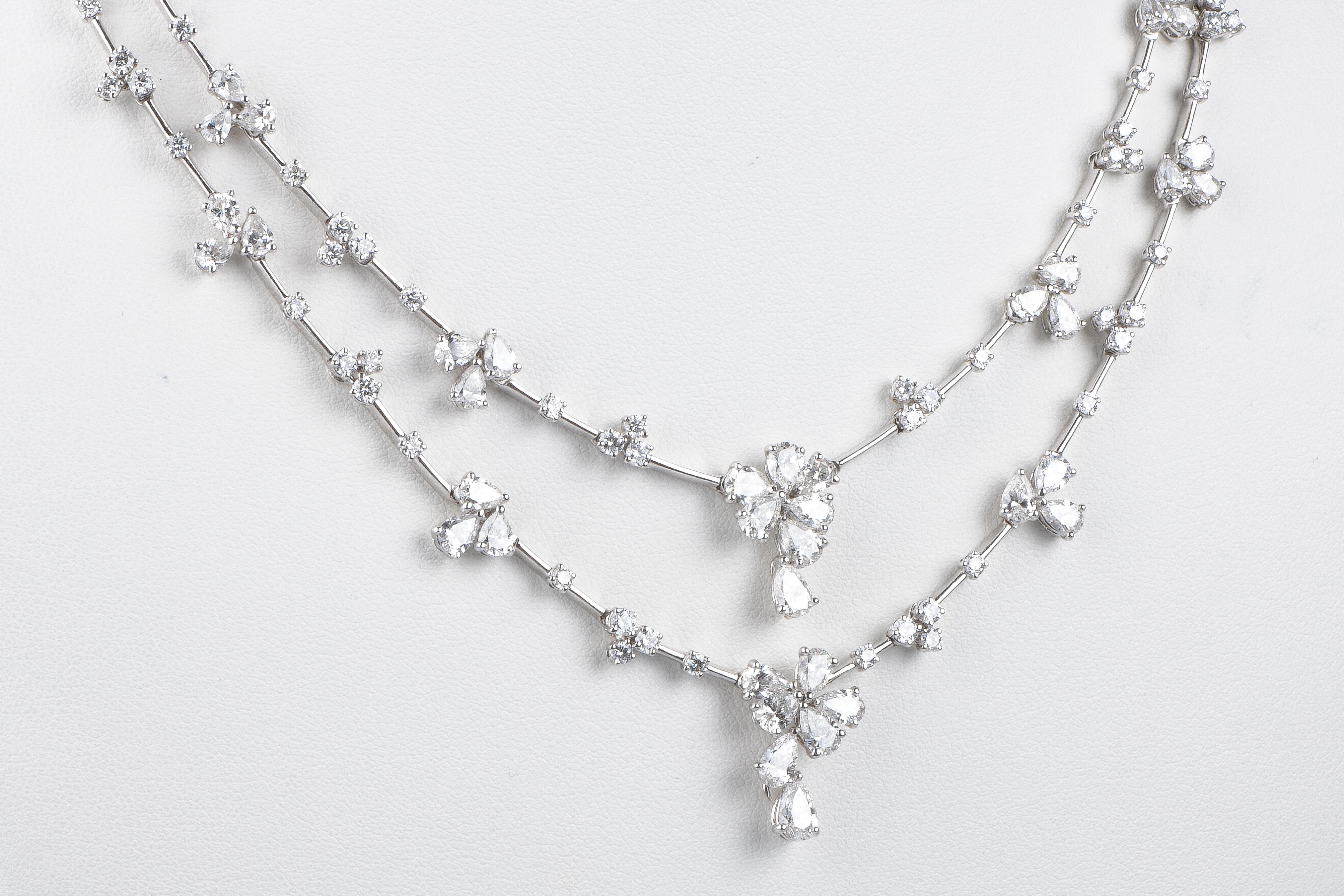 Two beautiful Haute Joaillerie 18 carat white gold necklaces For Sale 4