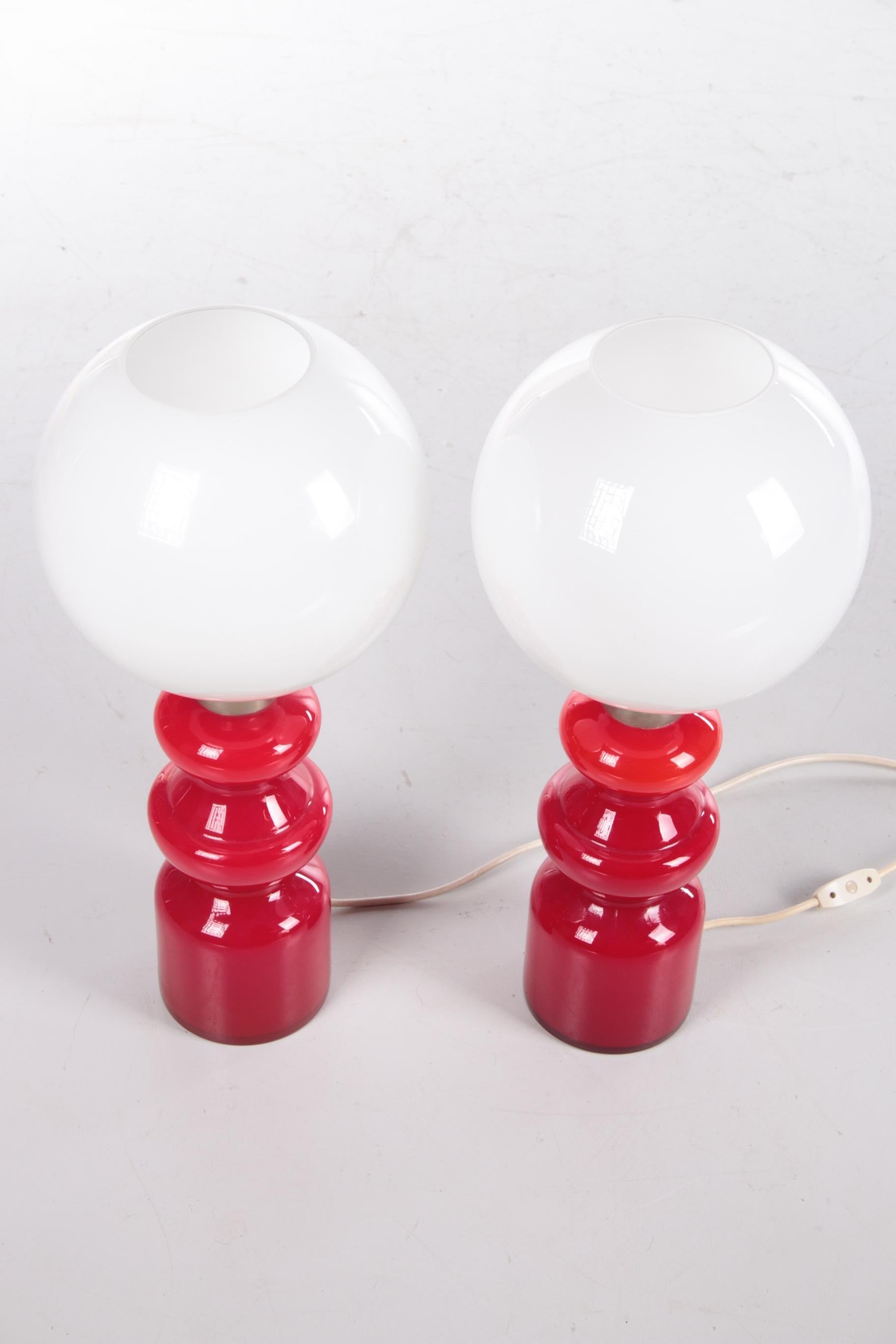 Two Big Glass Table Lamps Vintage Retro Red and White Table Lamps, 1970s 2