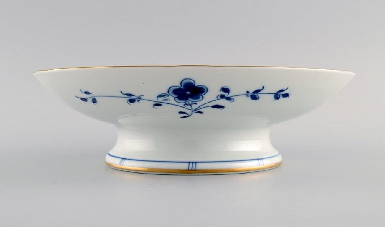 Danish Two Bing & Grøndahl Butterfly bowls in hand-painted porcelain with gold rim For Sale